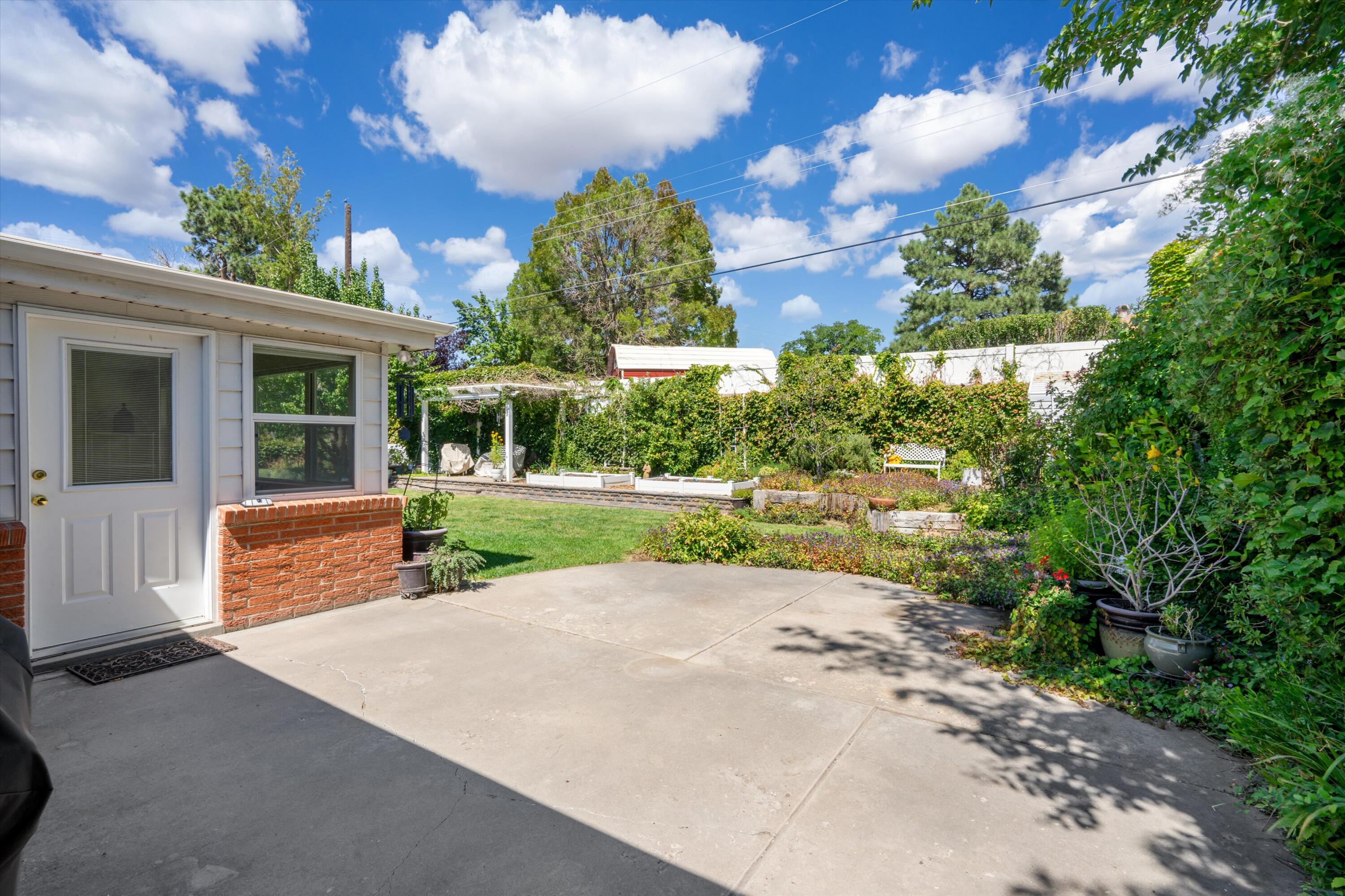 12225 CEDAR RIDGE Drive NE
