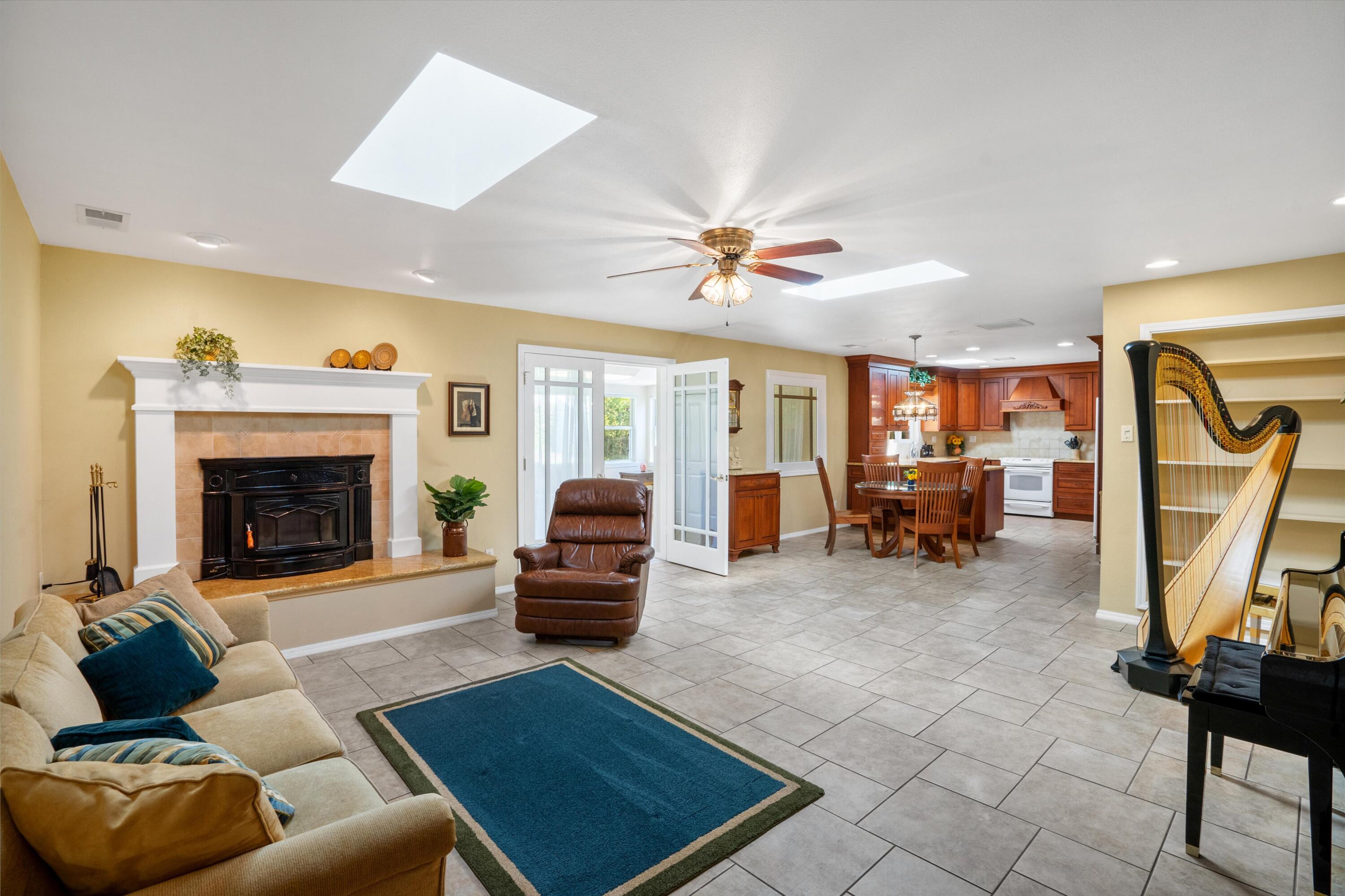 12225 CEDAR RIDGE Drive NE