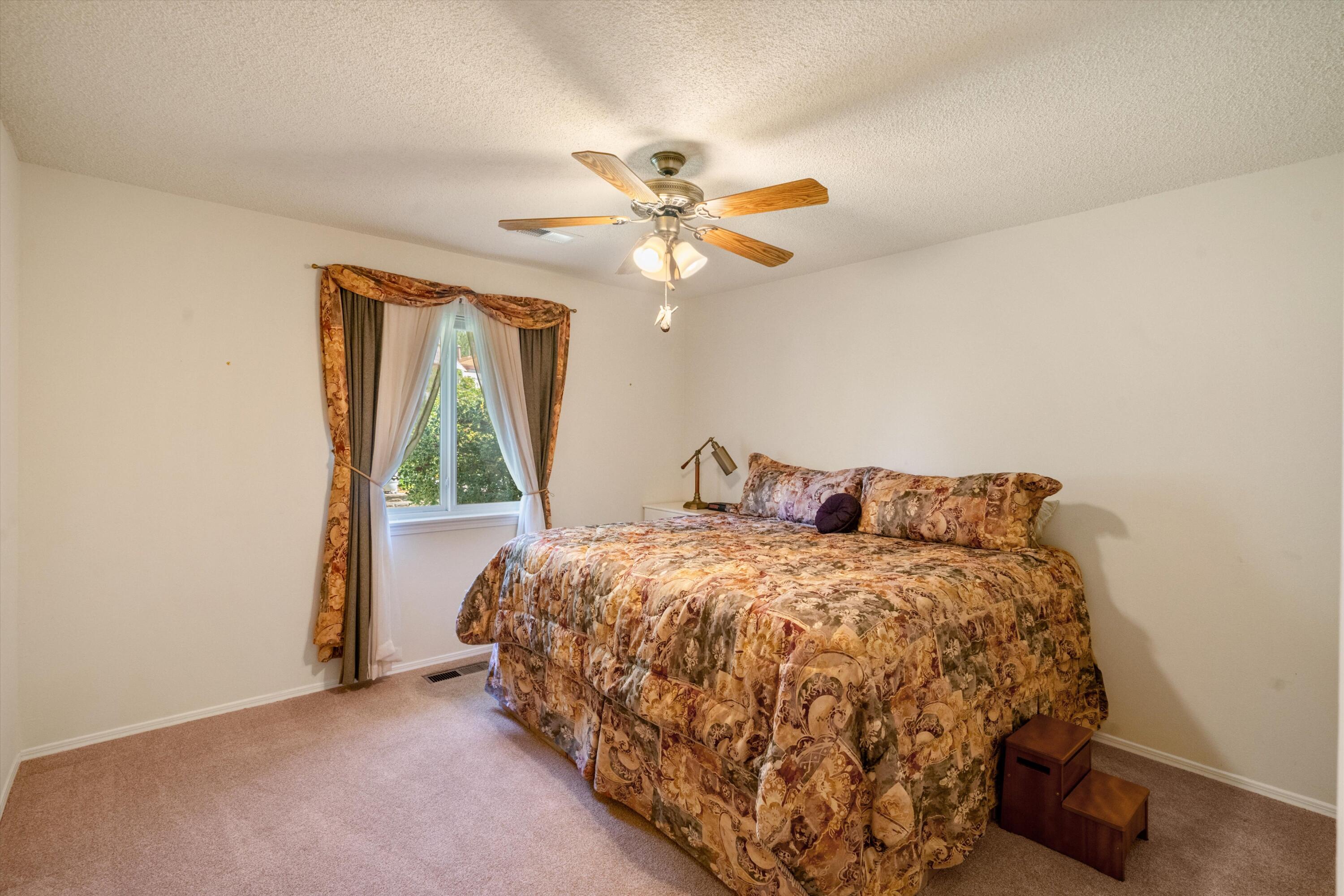 12225 CEDAR RIDGE Drive NE