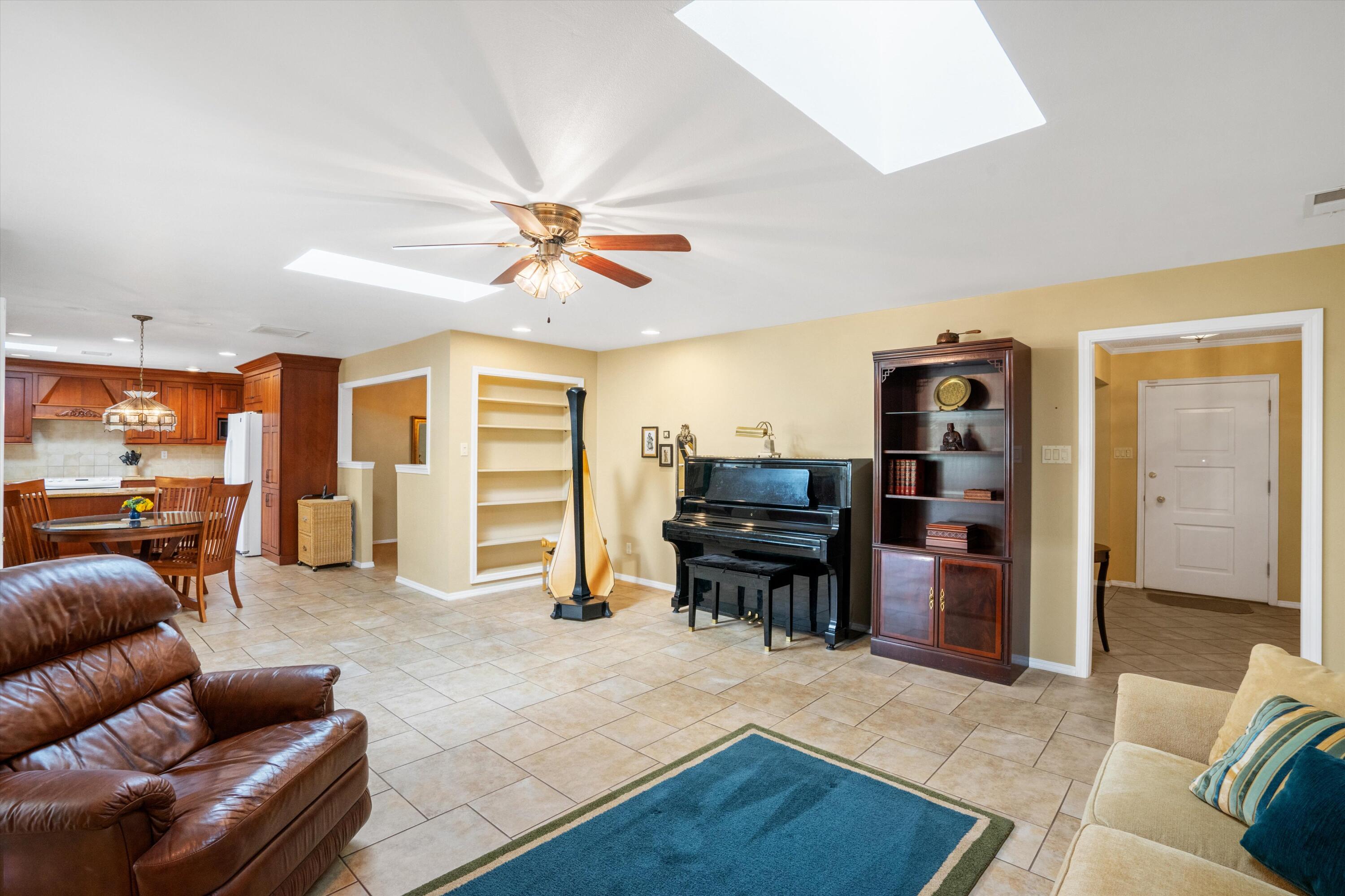 12225 CEDAR RIDGE Drive NE