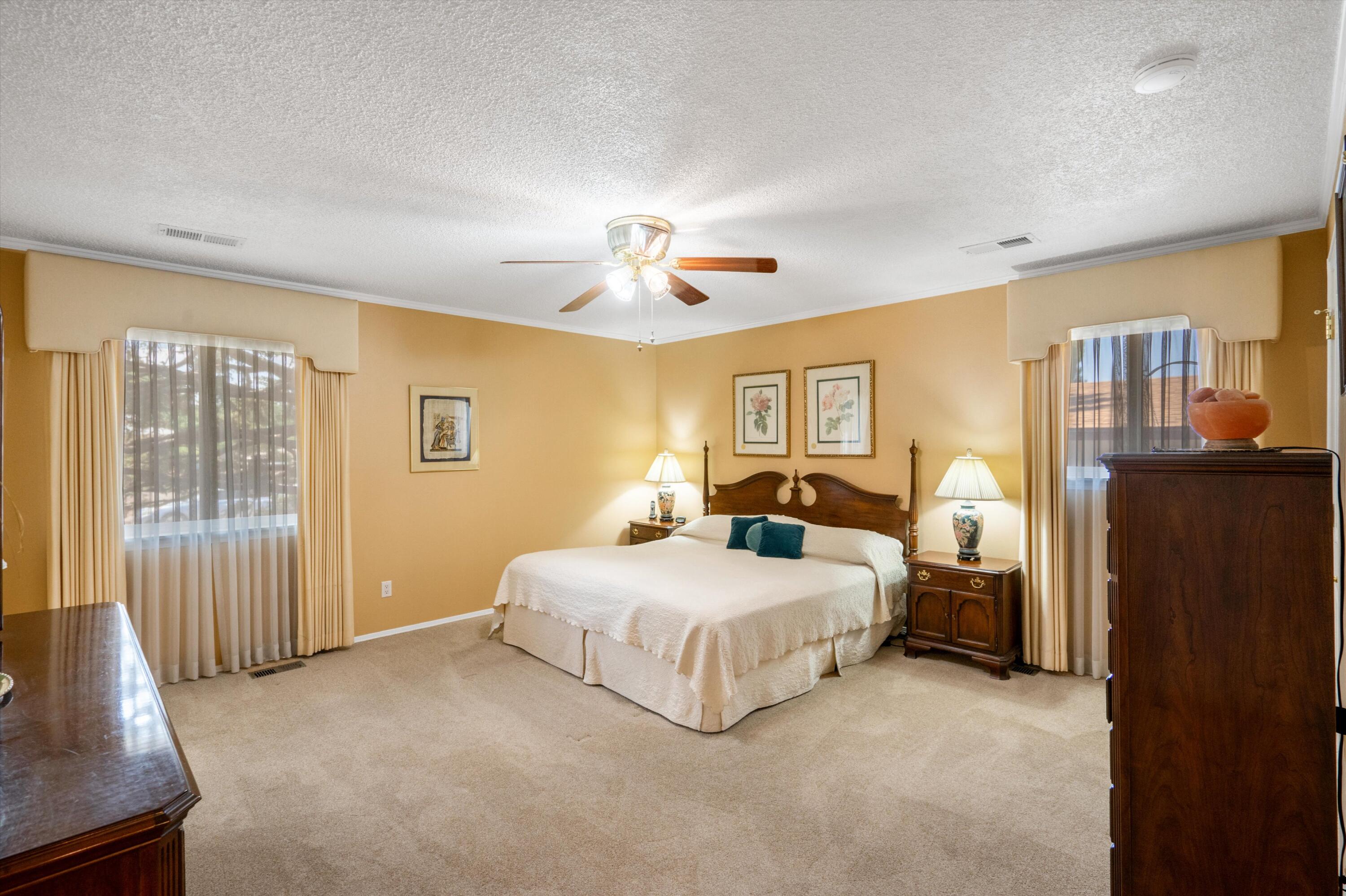 12225 CEDAR RIDGE Drive NE