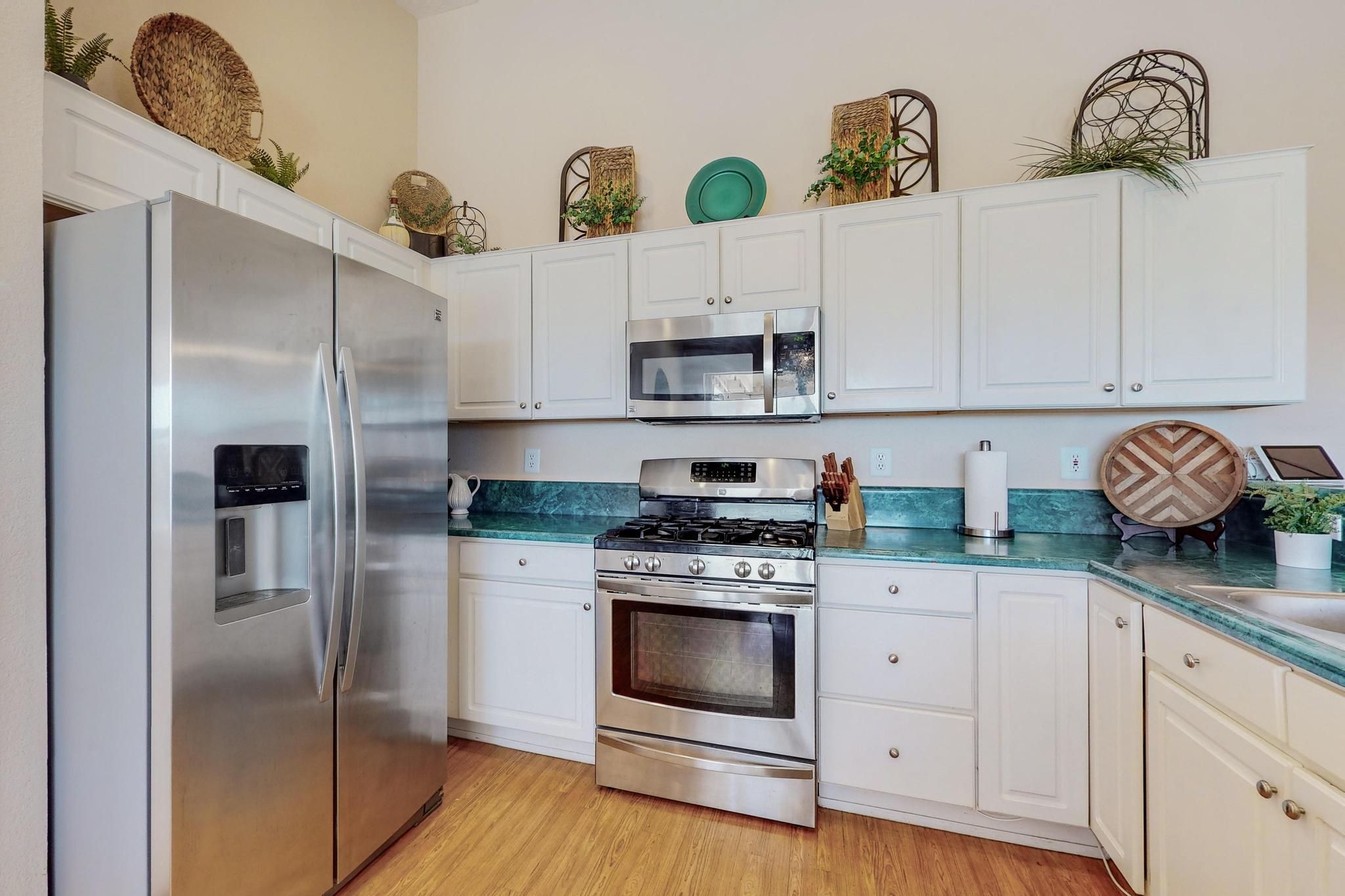 4122 RANCHO CENTRO NW