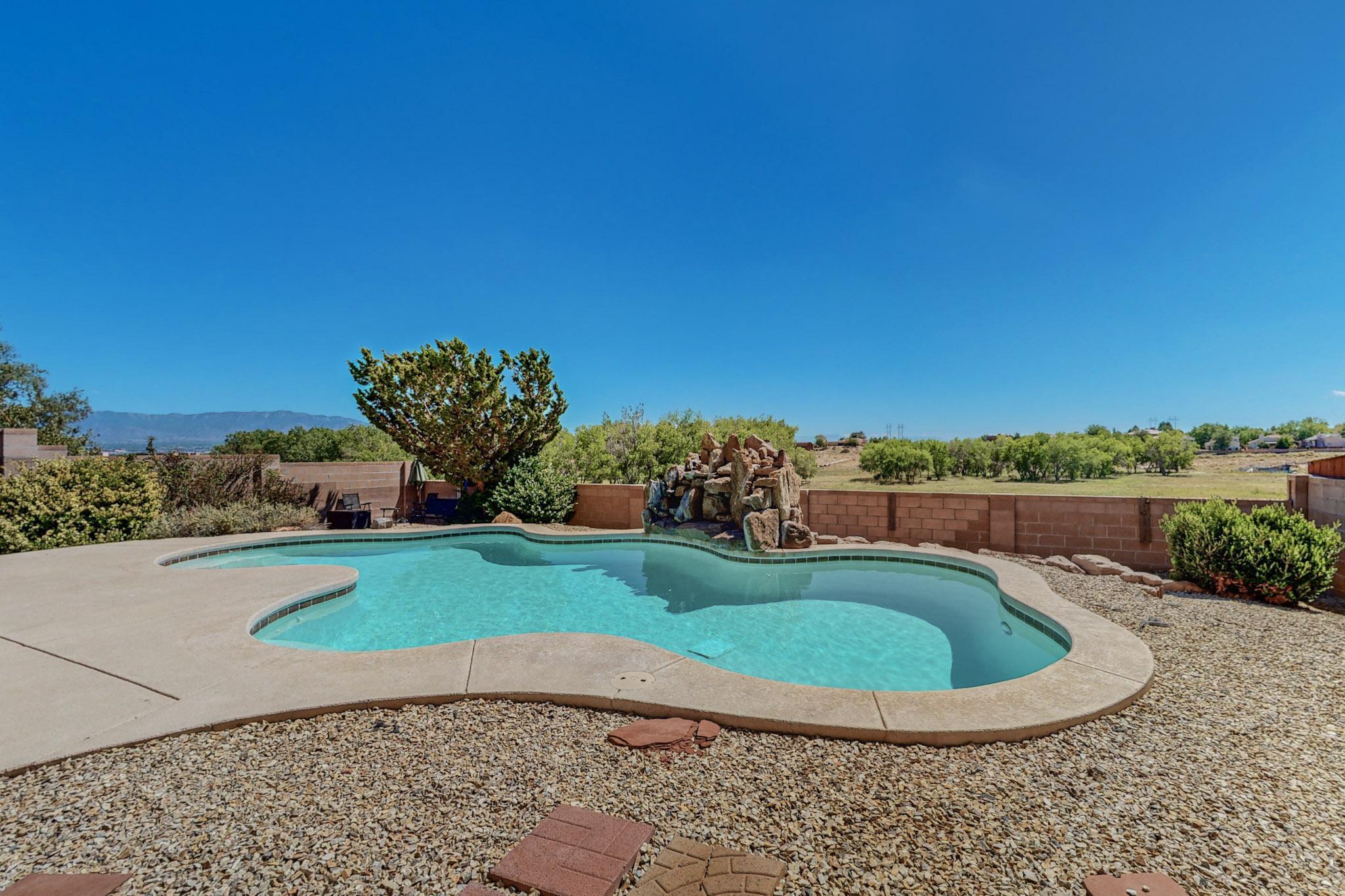 4122 RANCHO CENTRO NW