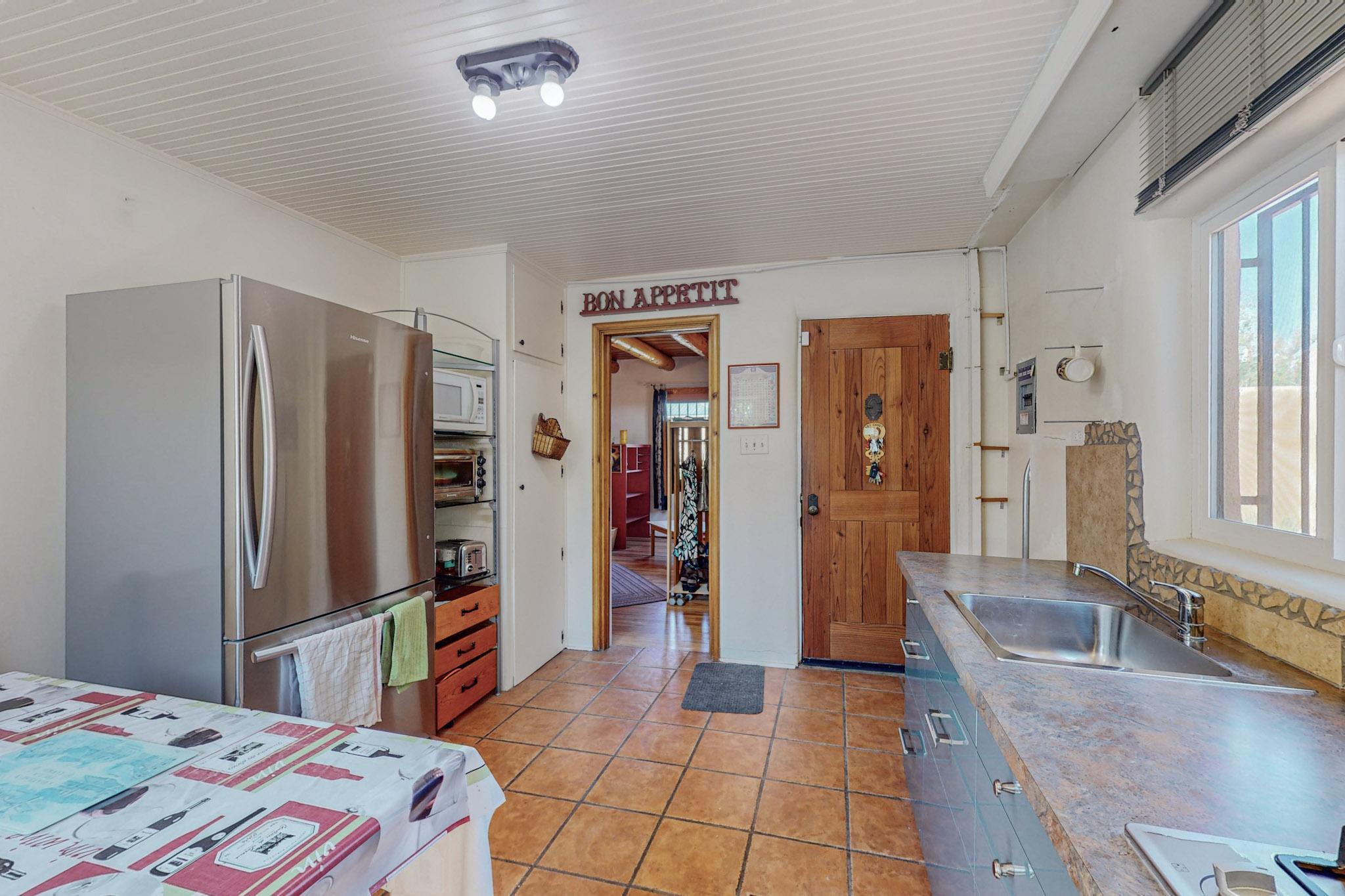 324 N 3RD Street