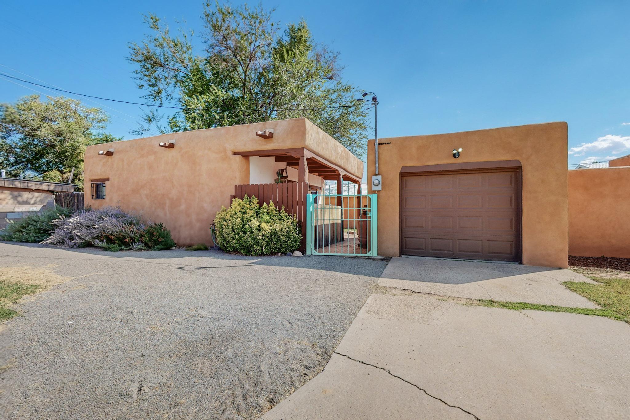 324 N 3RD Street