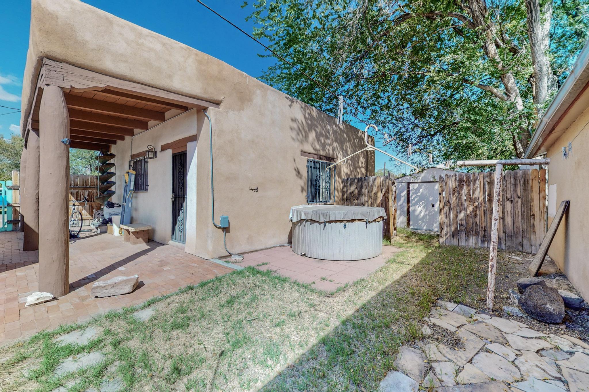 324 N 3RD Street