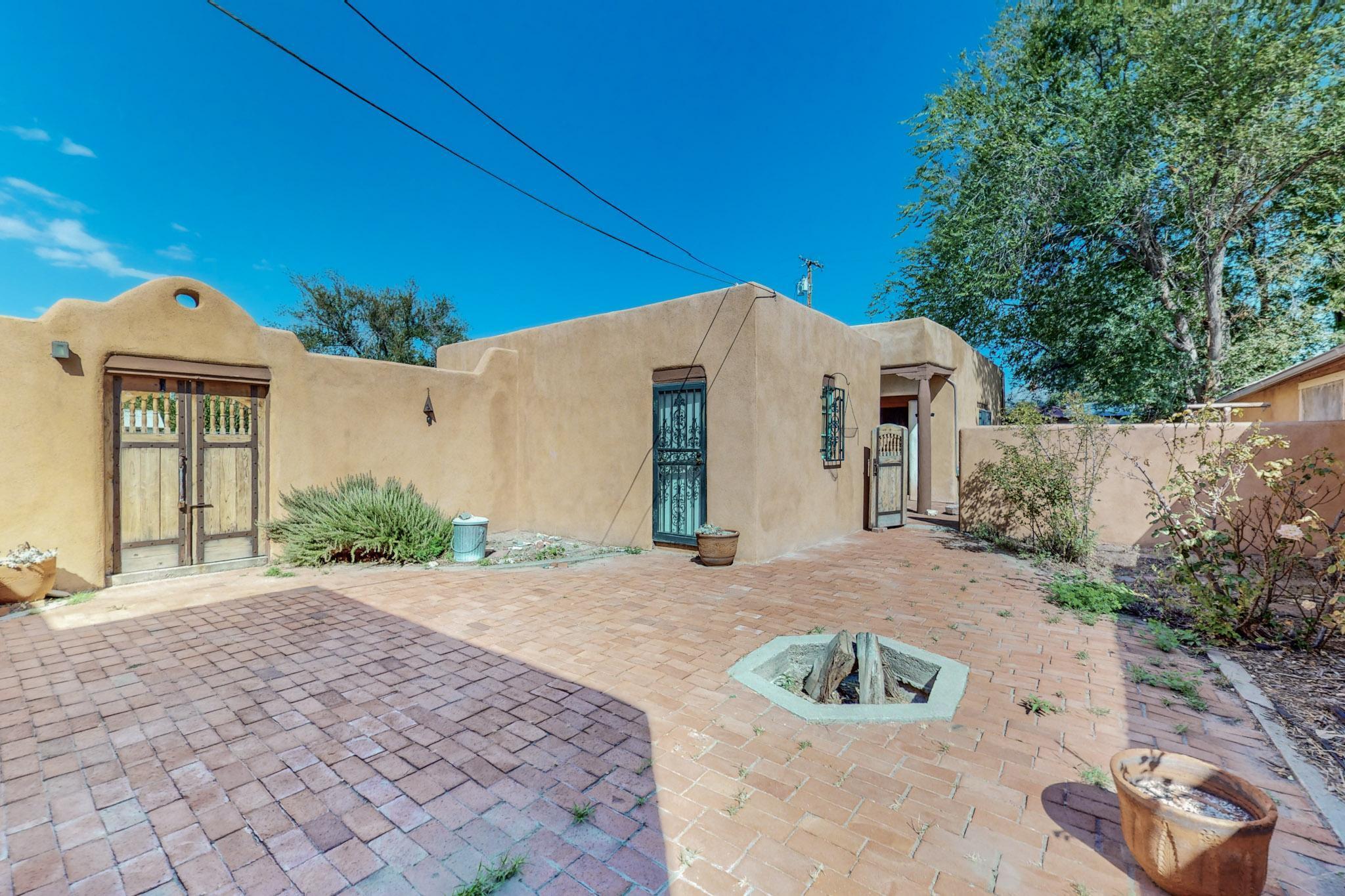 324 N 3RD Street