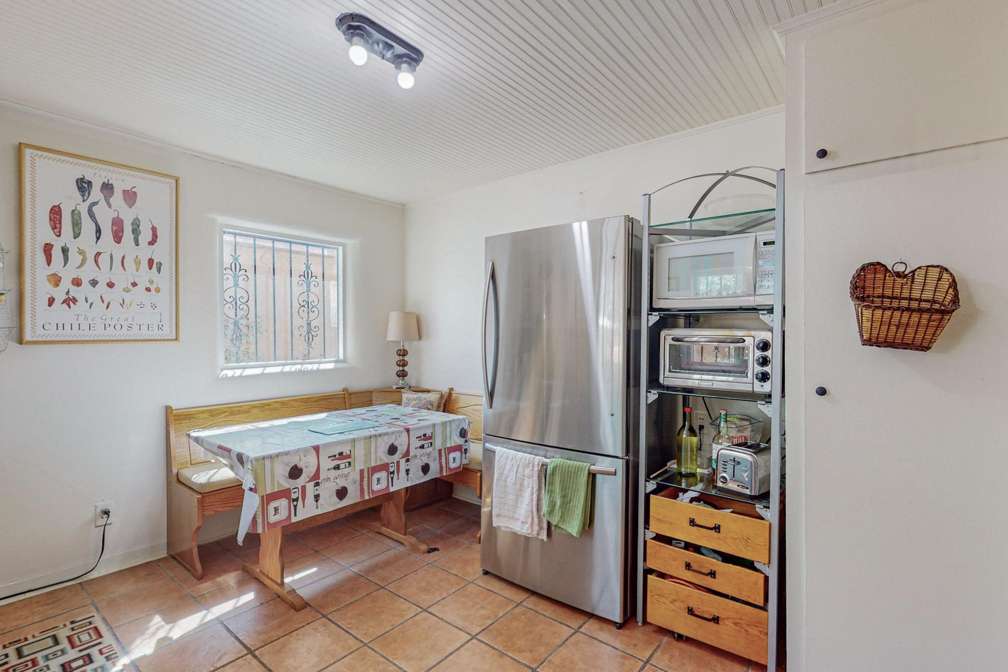 324 N 3RD Street