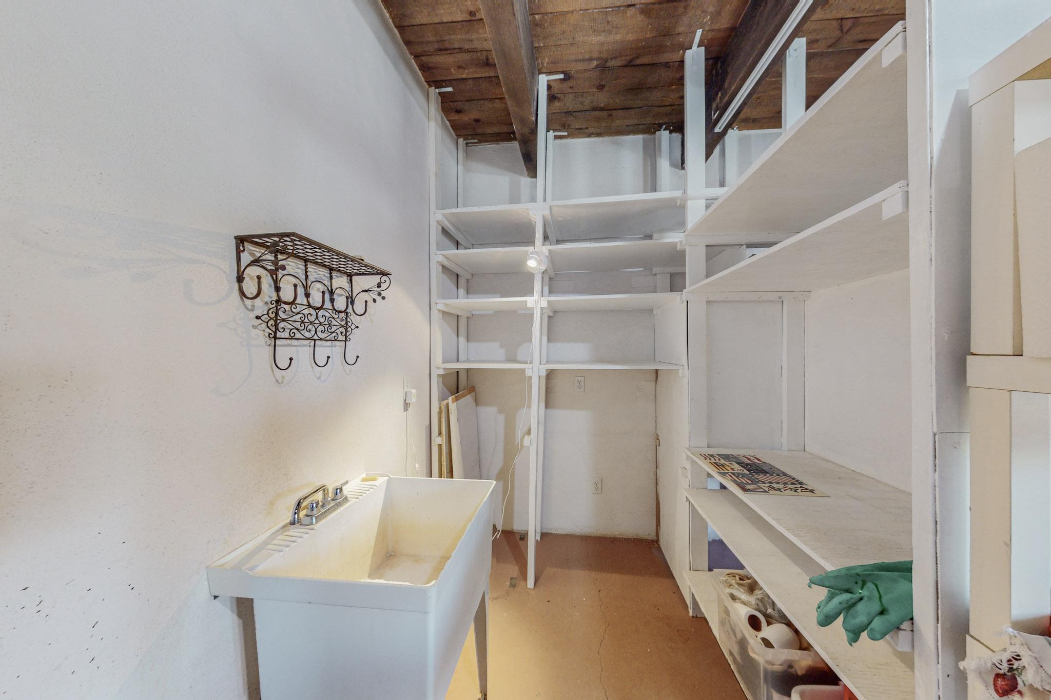 324 N 3RD Street