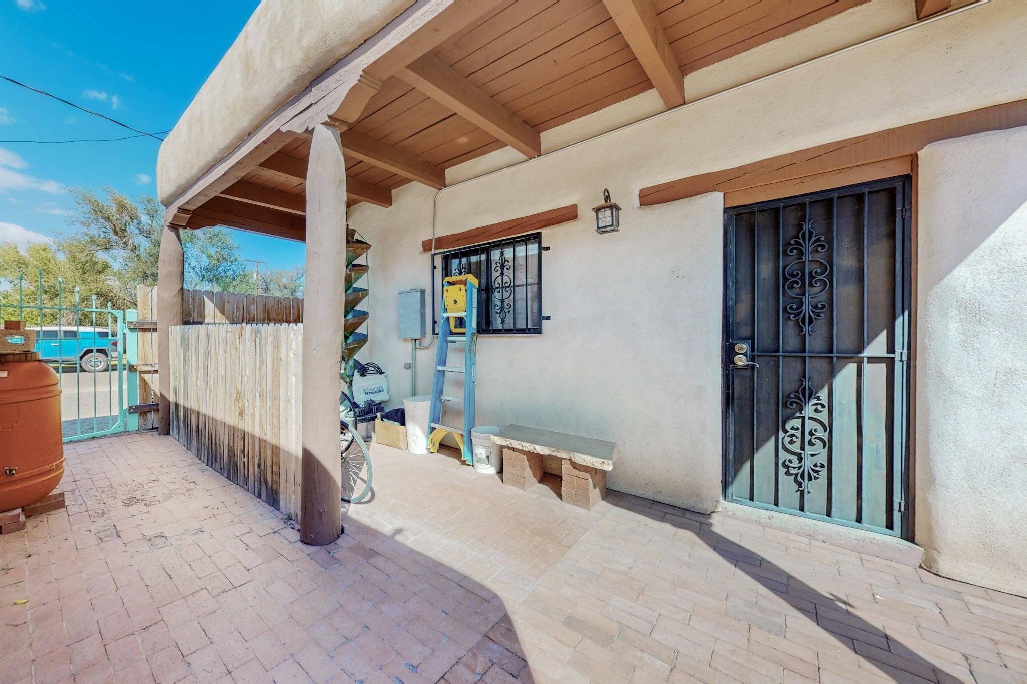 324 N 3RD Street