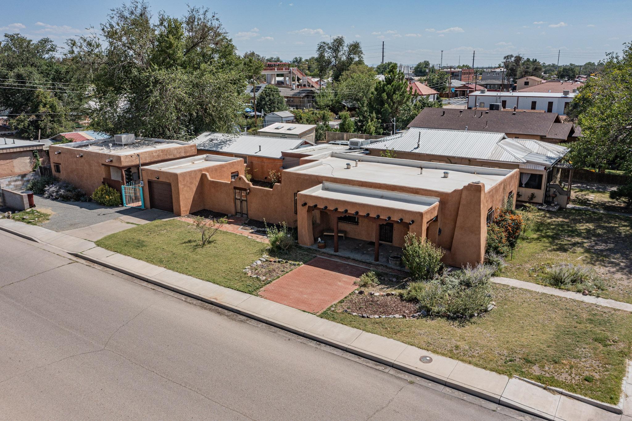 324 N 3RD Street