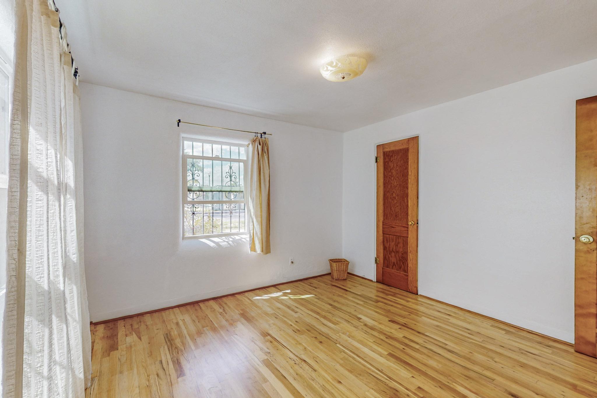 324 N 3RD Street