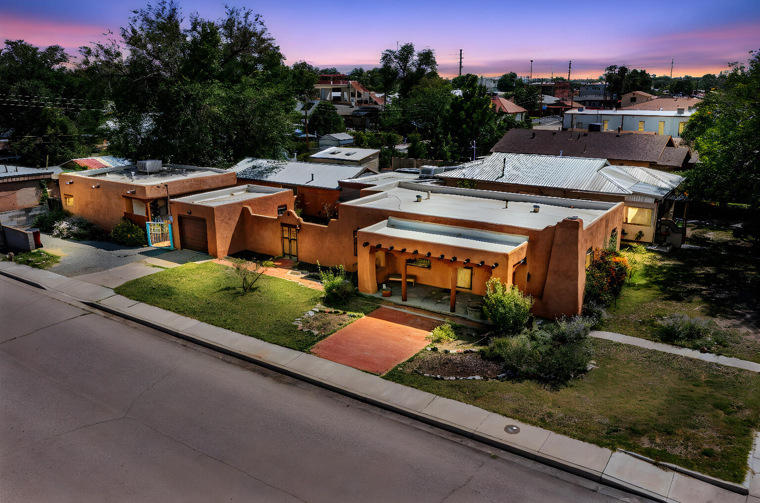 324 N 3RD Street
