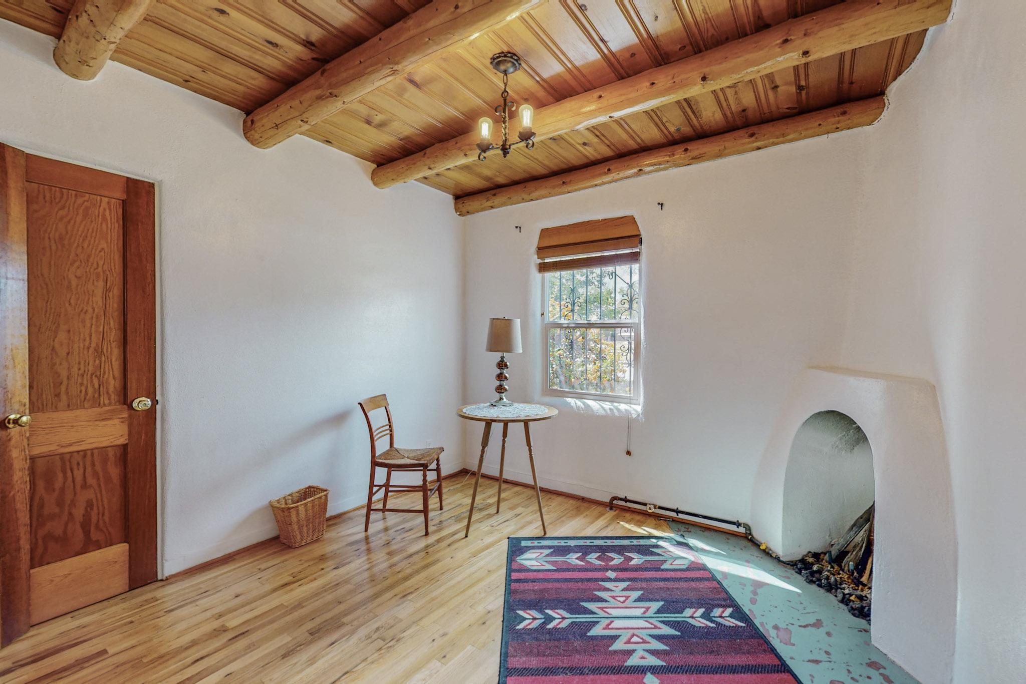 324 N 3RD Street