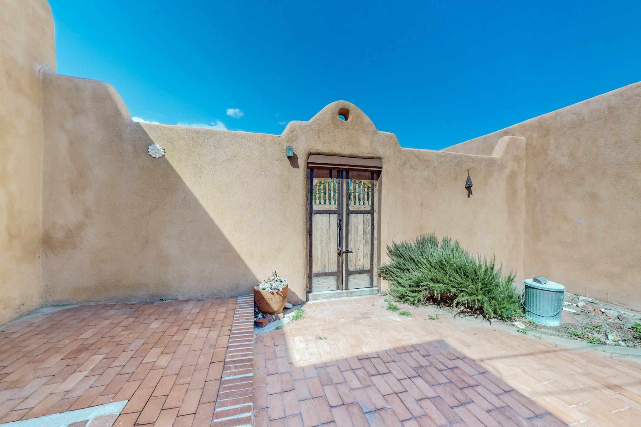324 N 3RD Street