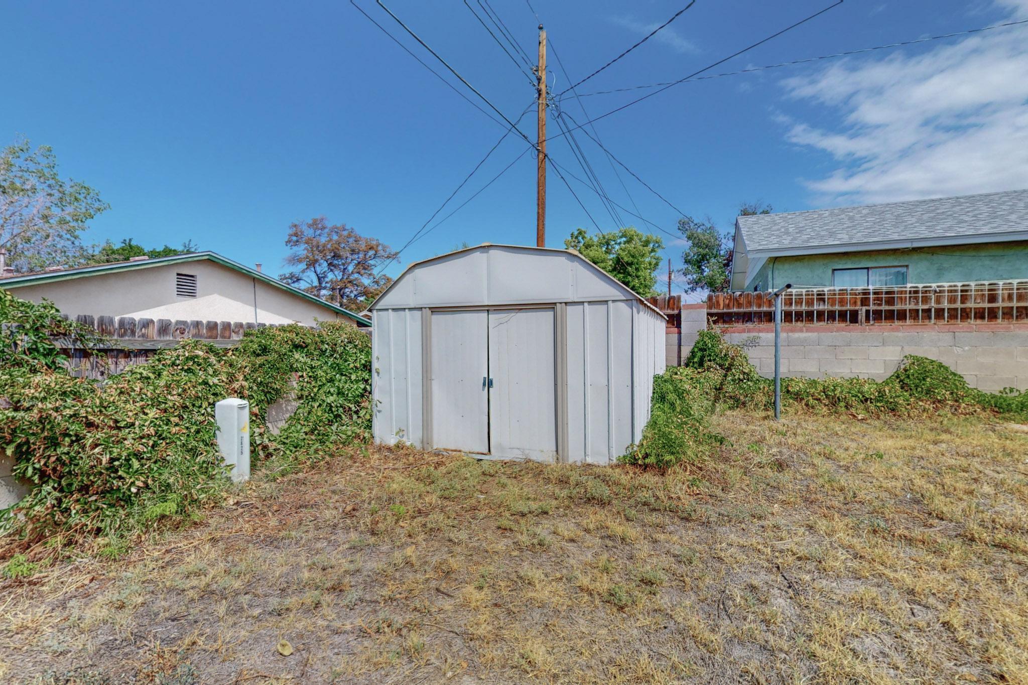 2825 CUERVO Drive NE