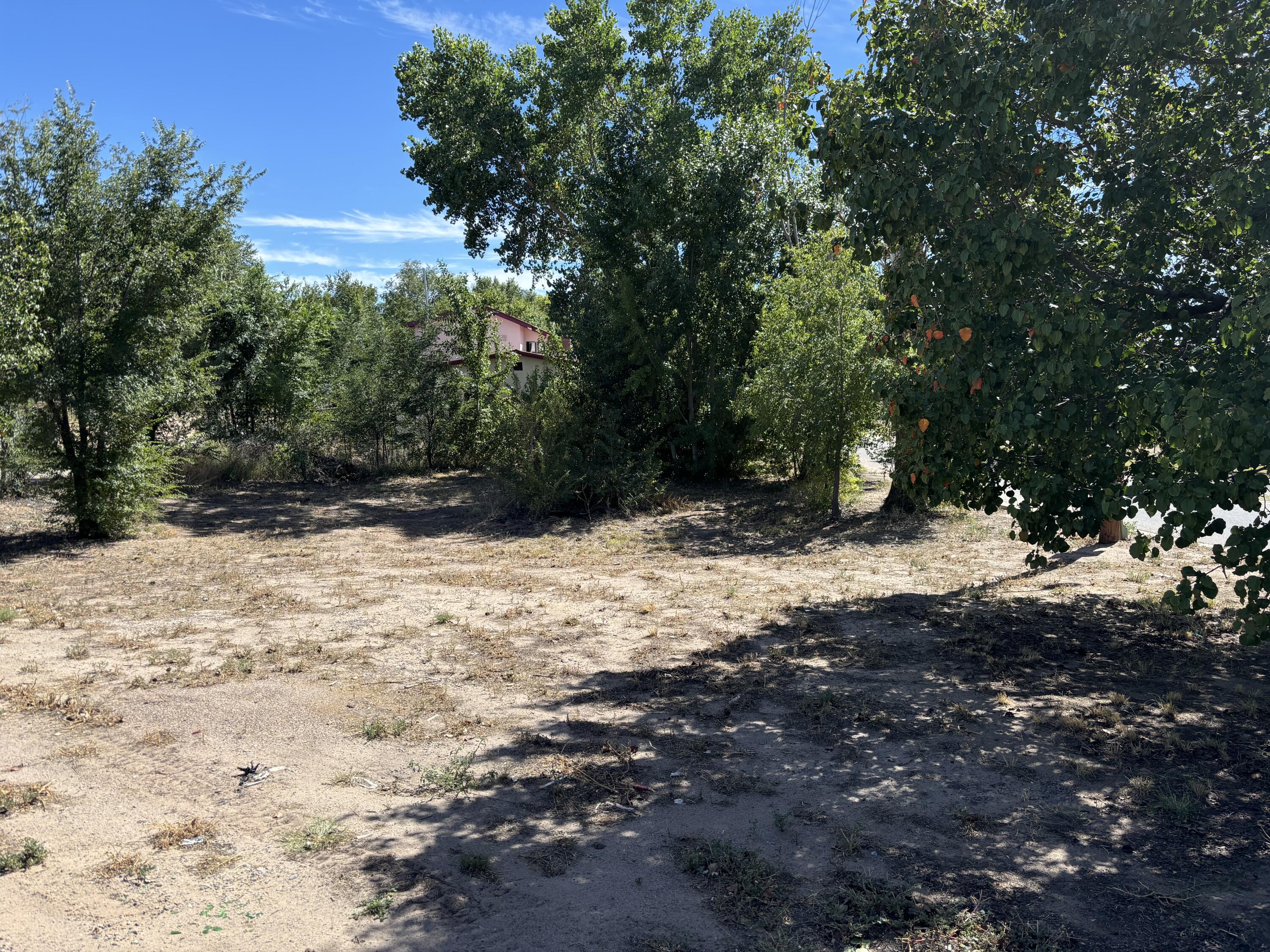 OFF E RIVER RD Road