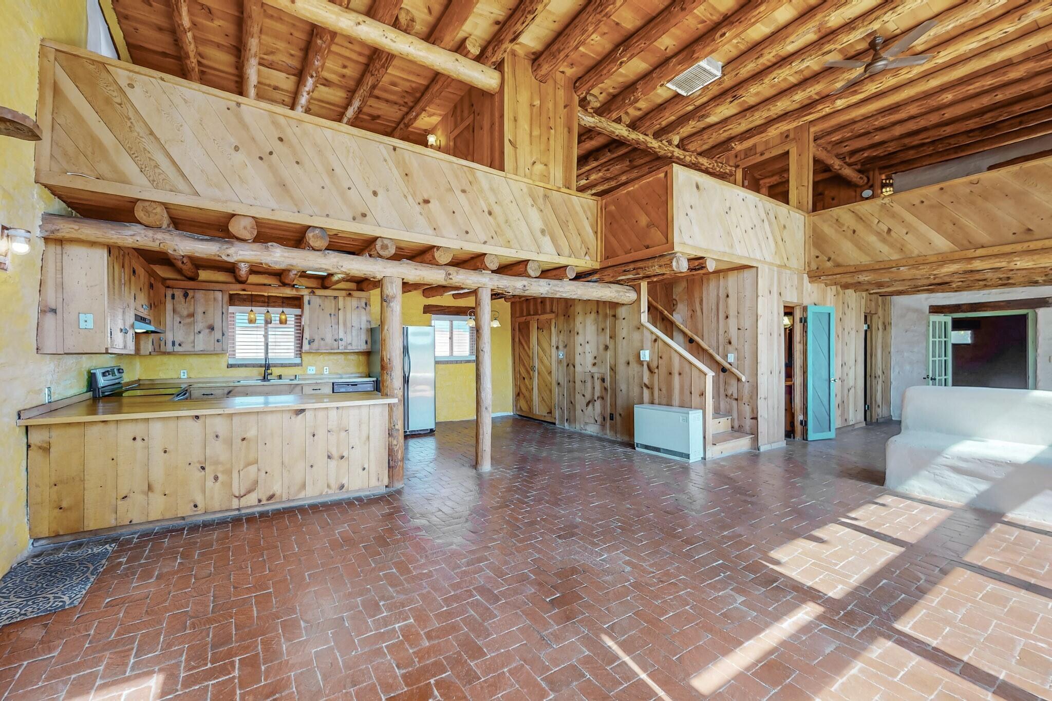 985 BALI Road SE