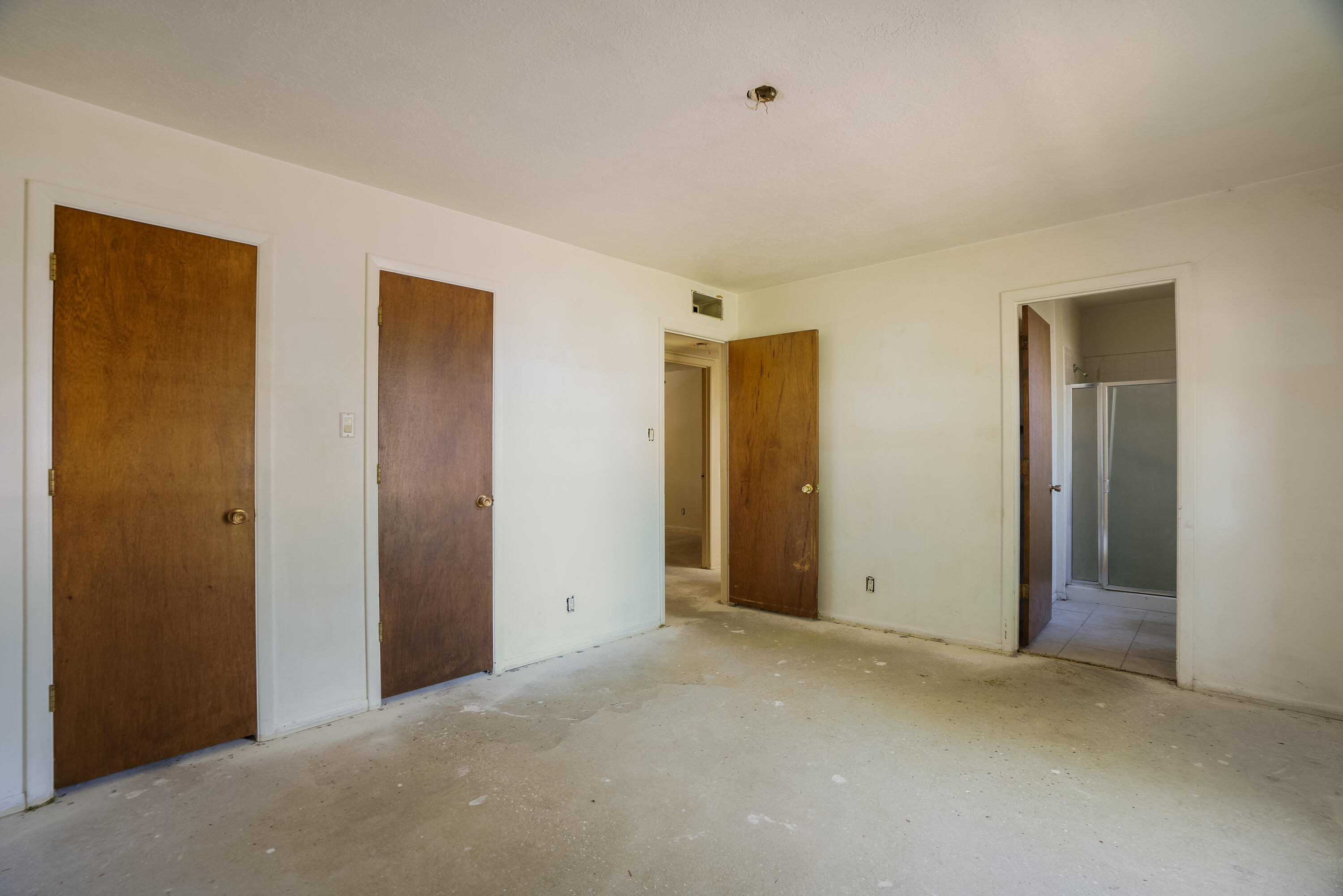 1708 KIRBY Street NE