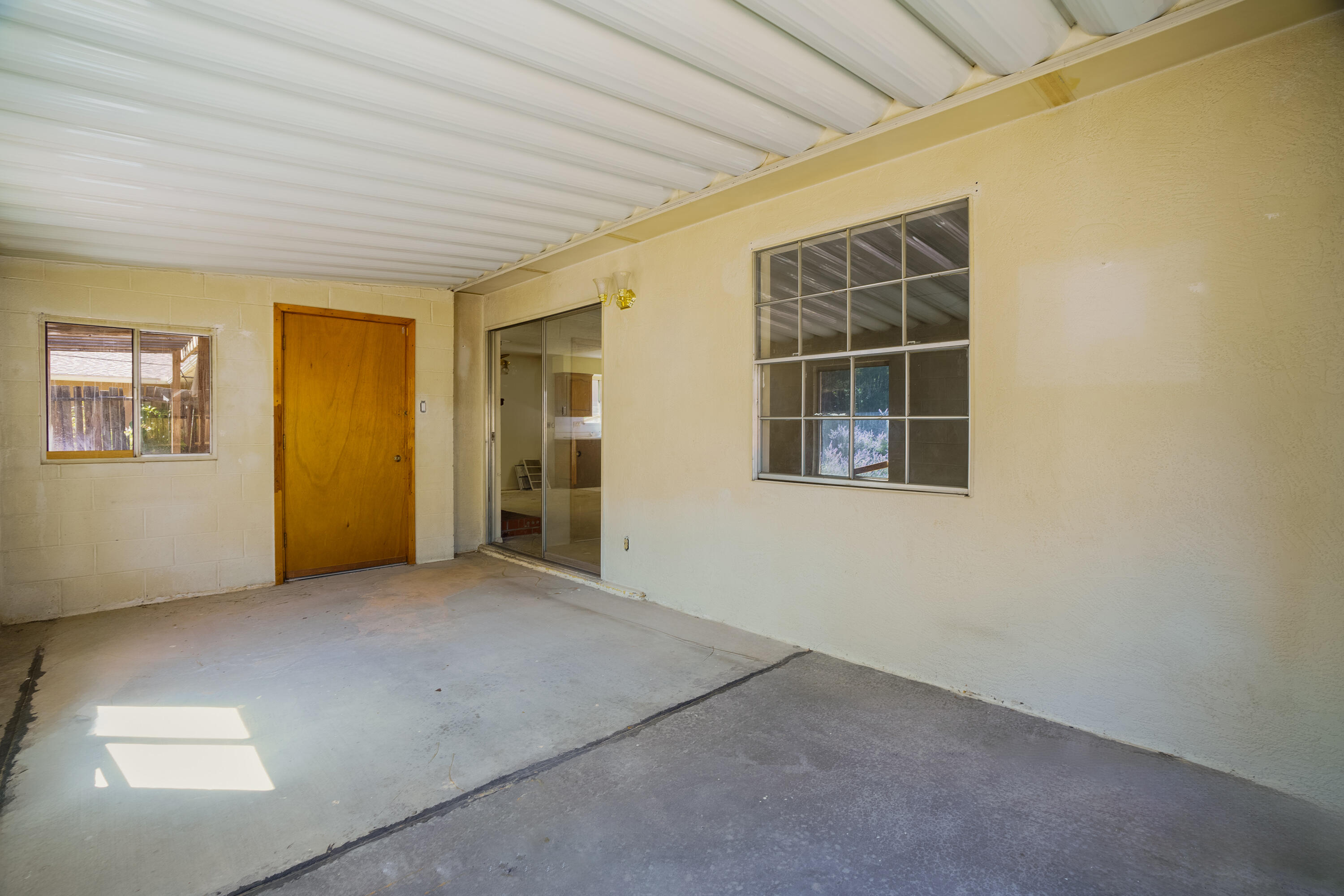 1708 KIRBY Street NE