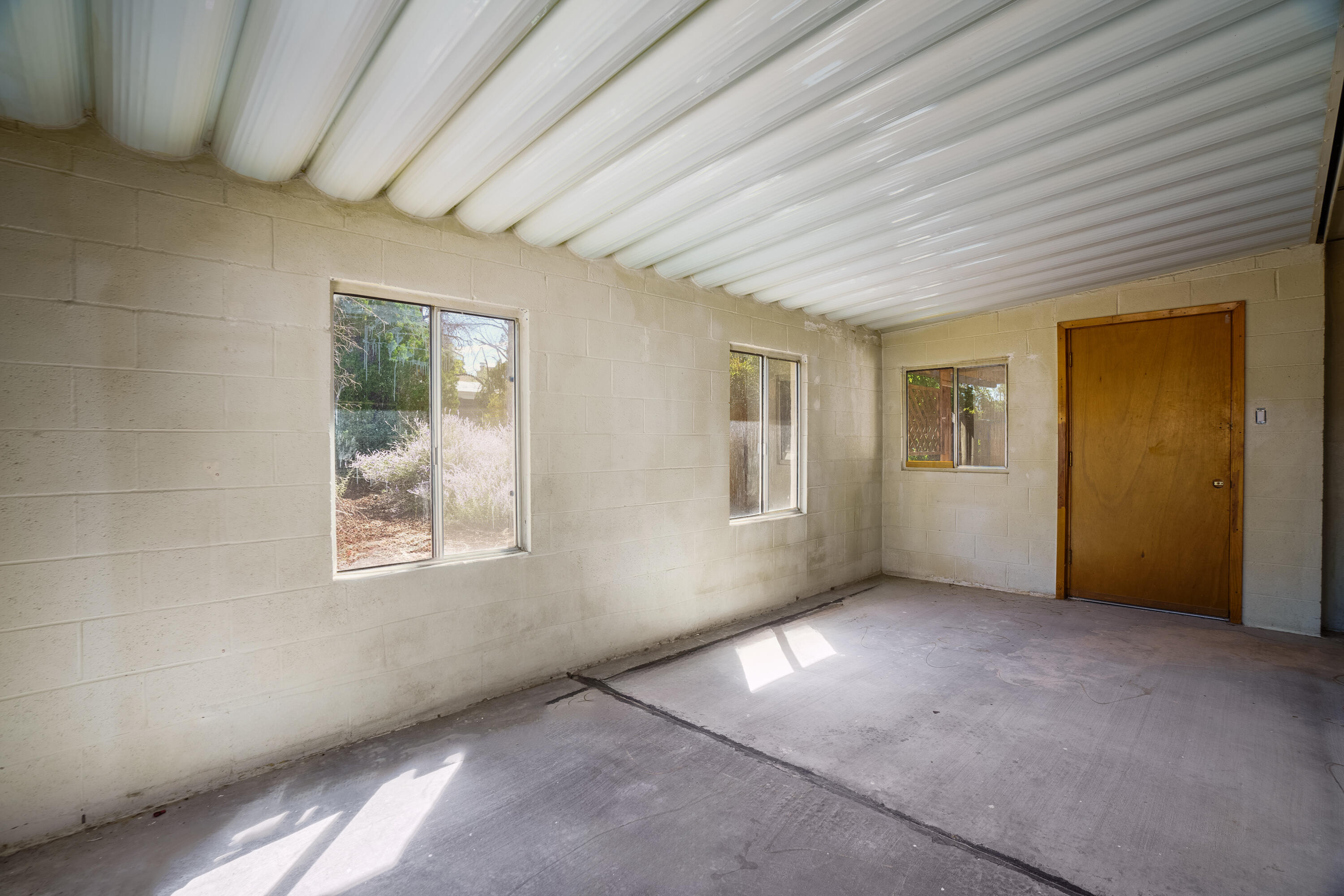 1708 KIRBY Street NE