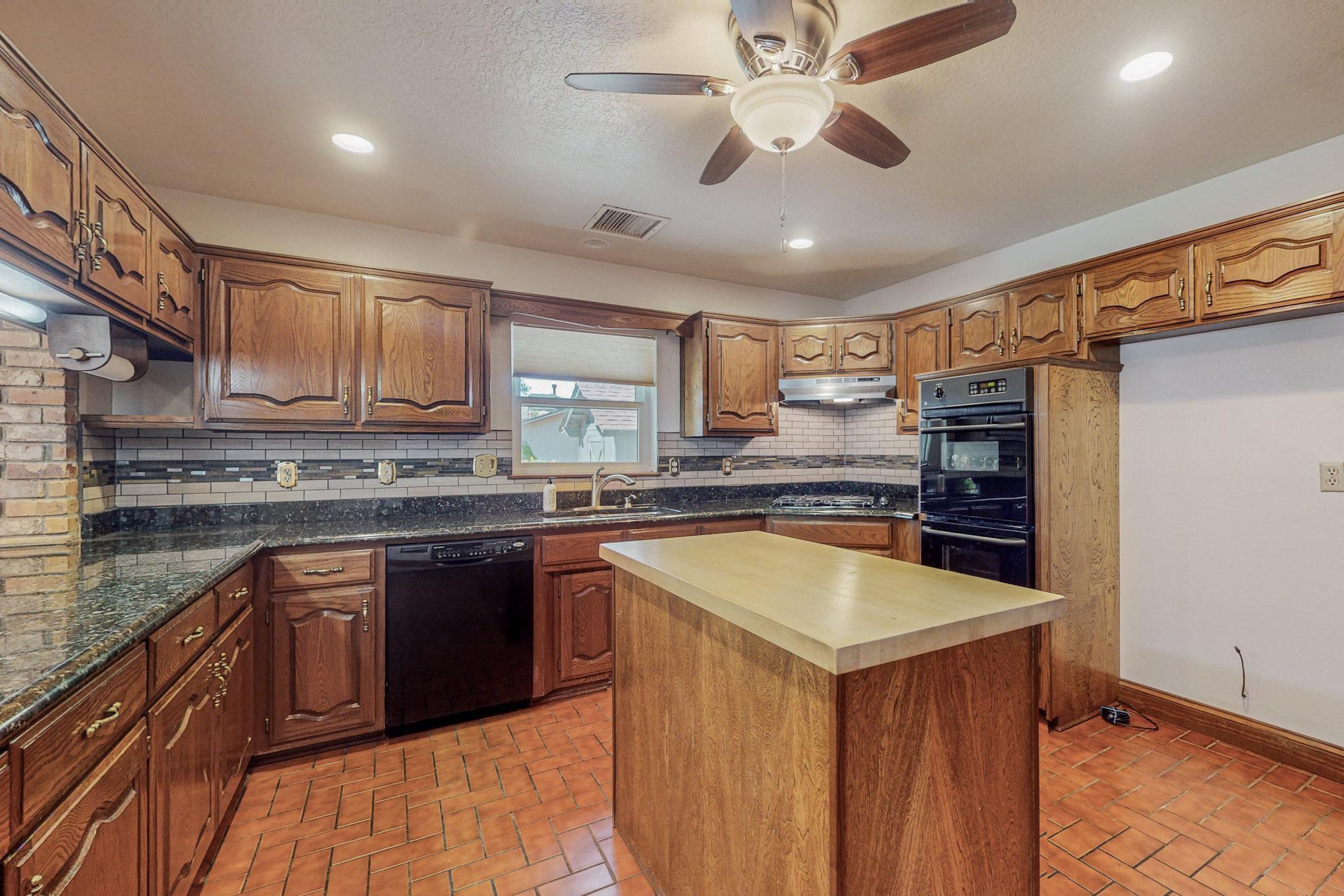 1122 ALAMEDA Road
