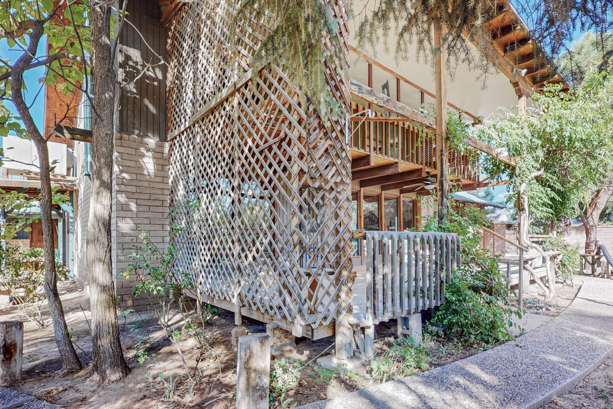1122 ALAMEDA Road