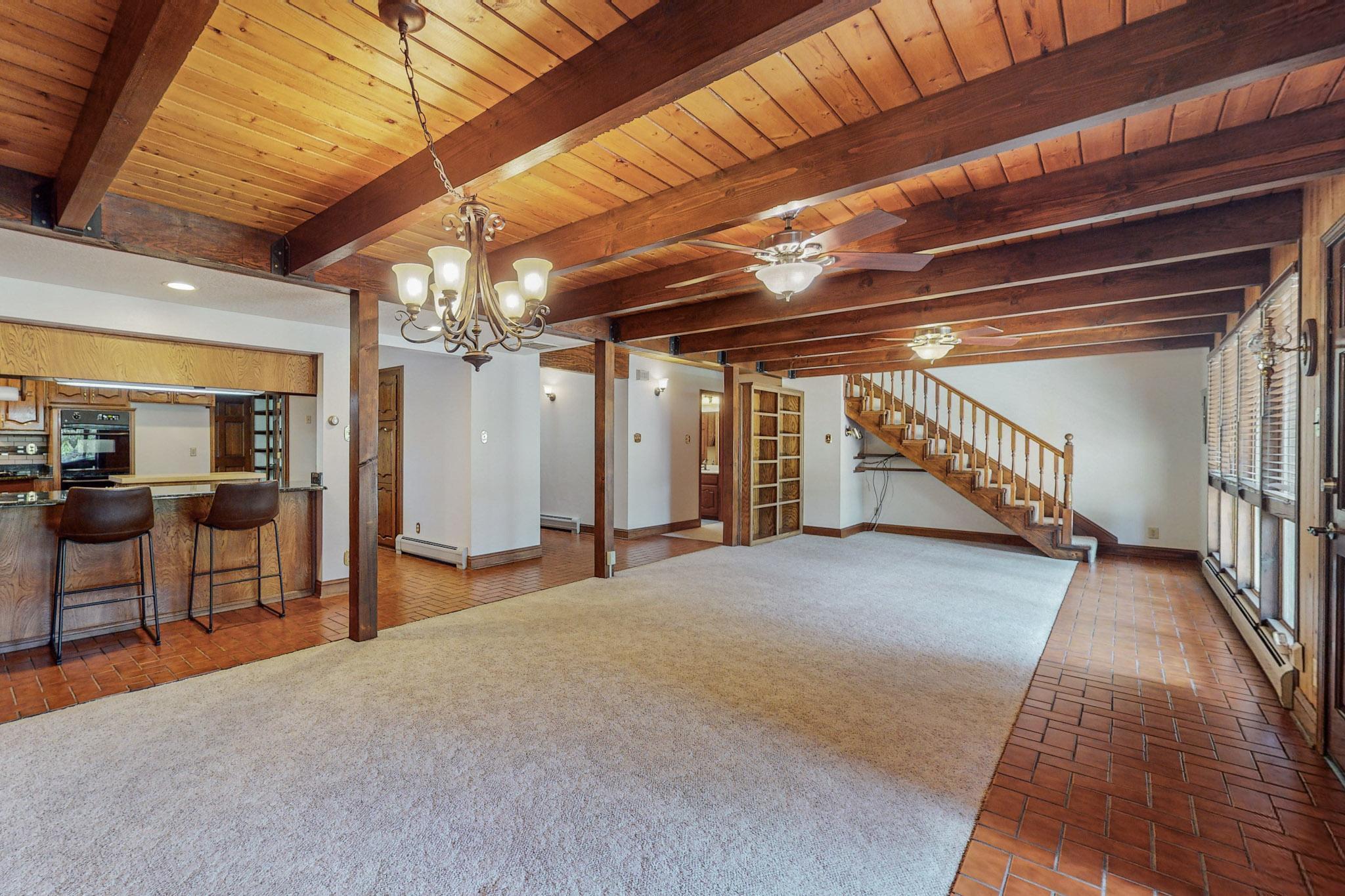 1122 ALAMEDA Road