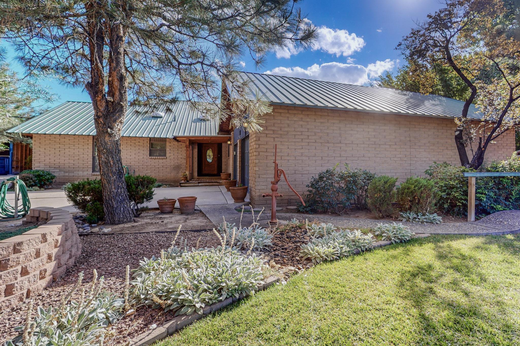 1122 ALAMEDA Road