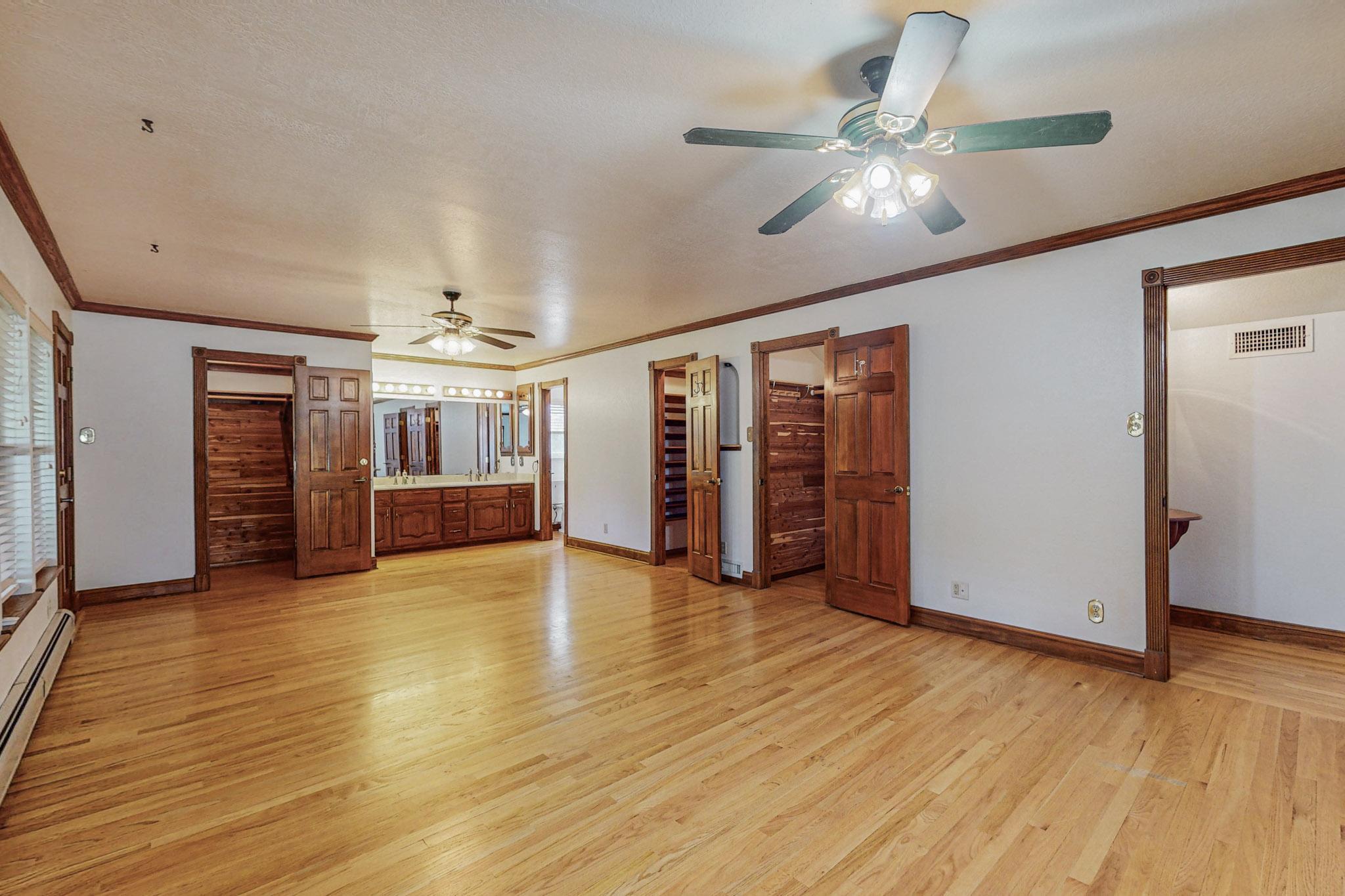 1122 ALAMEDA Road