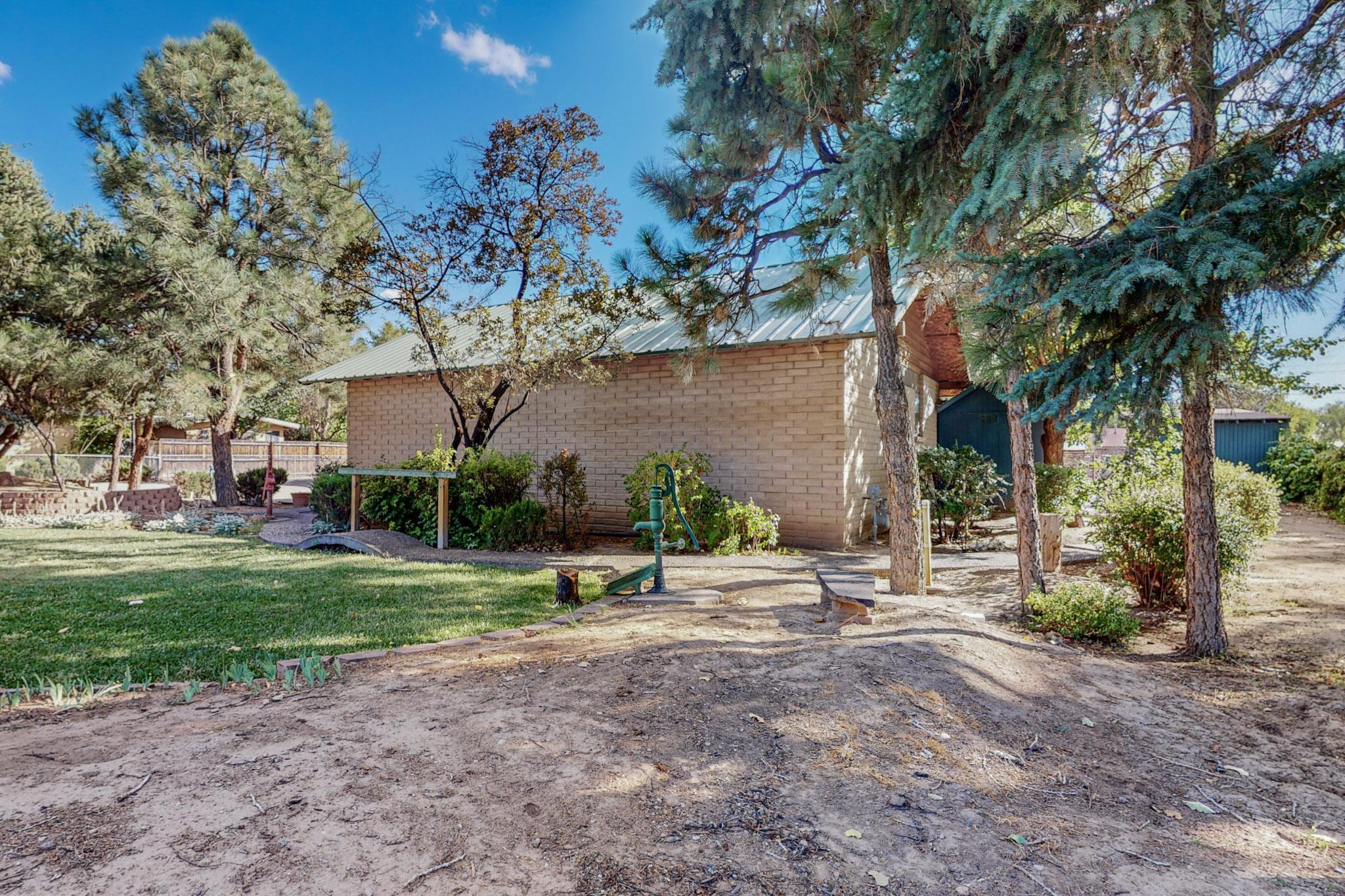 1122 ALAMEDA Road