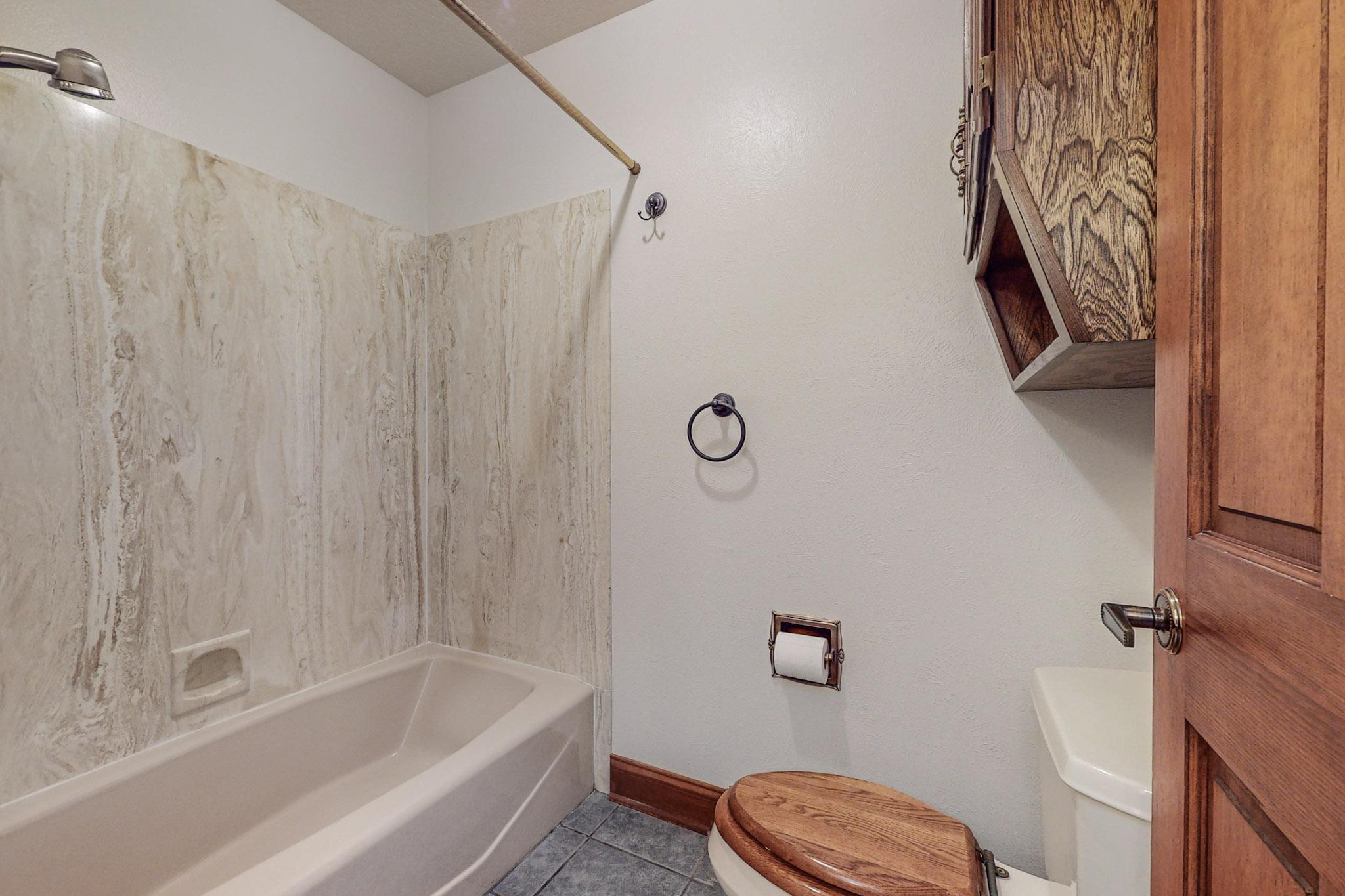 1122 ALAMEDA Road