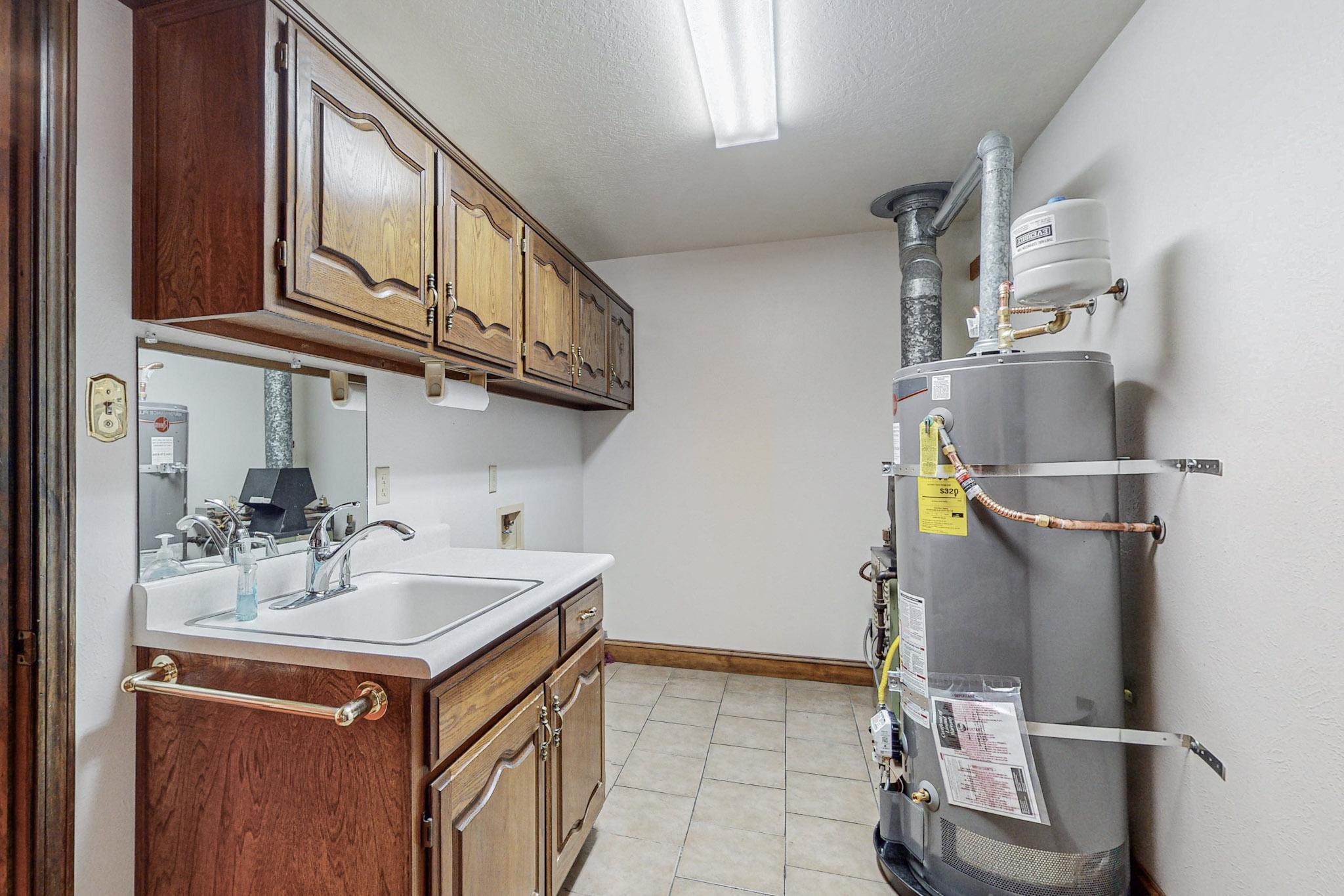 1122 ALAMEDA Road