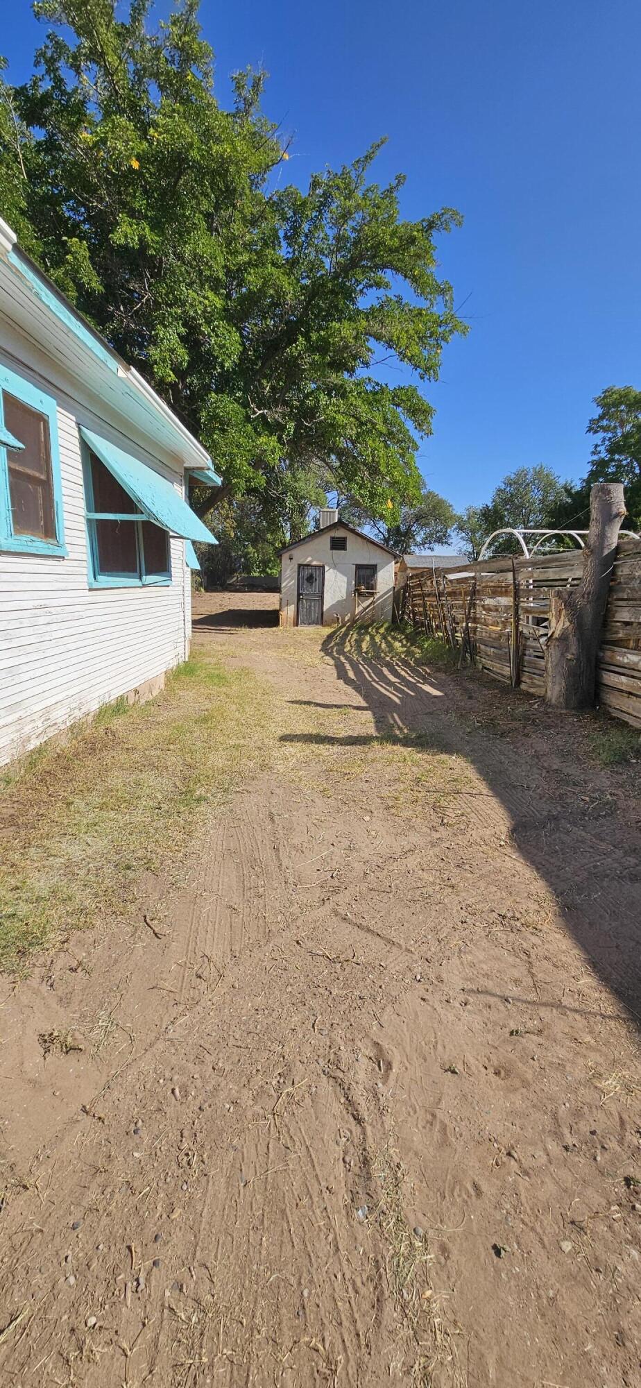 1635 FIVE POINTS Road SW