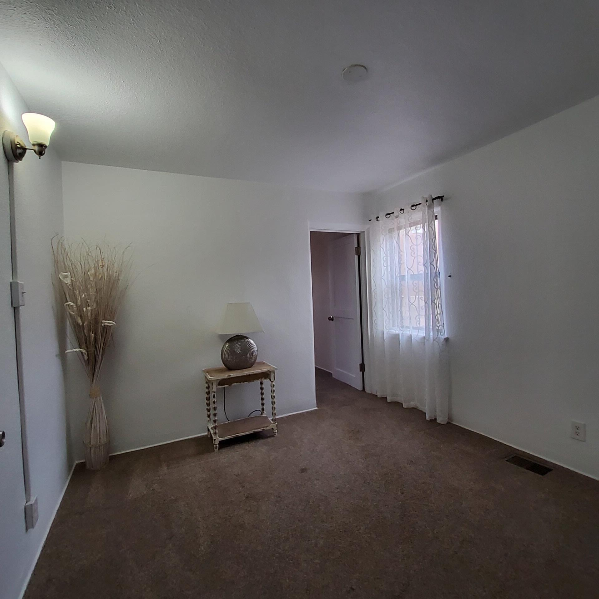 426 DOLORES Drive NW