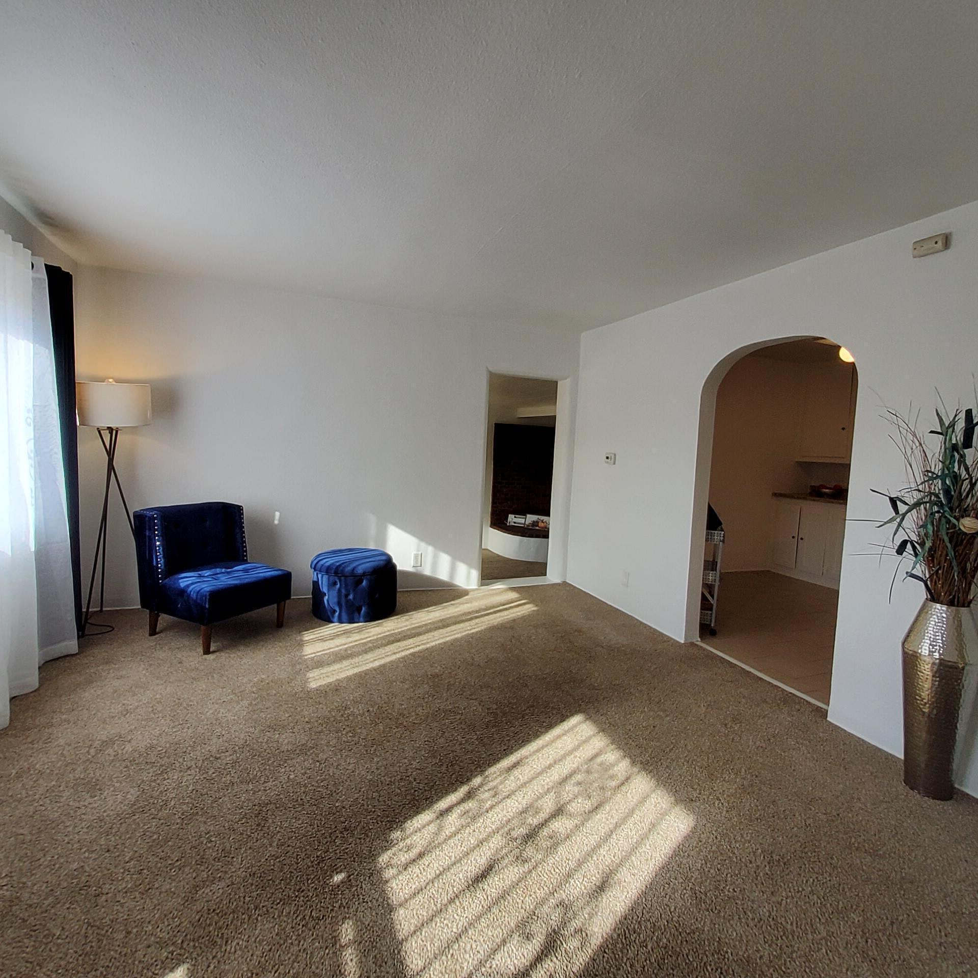 426 DOLORES Drive NW