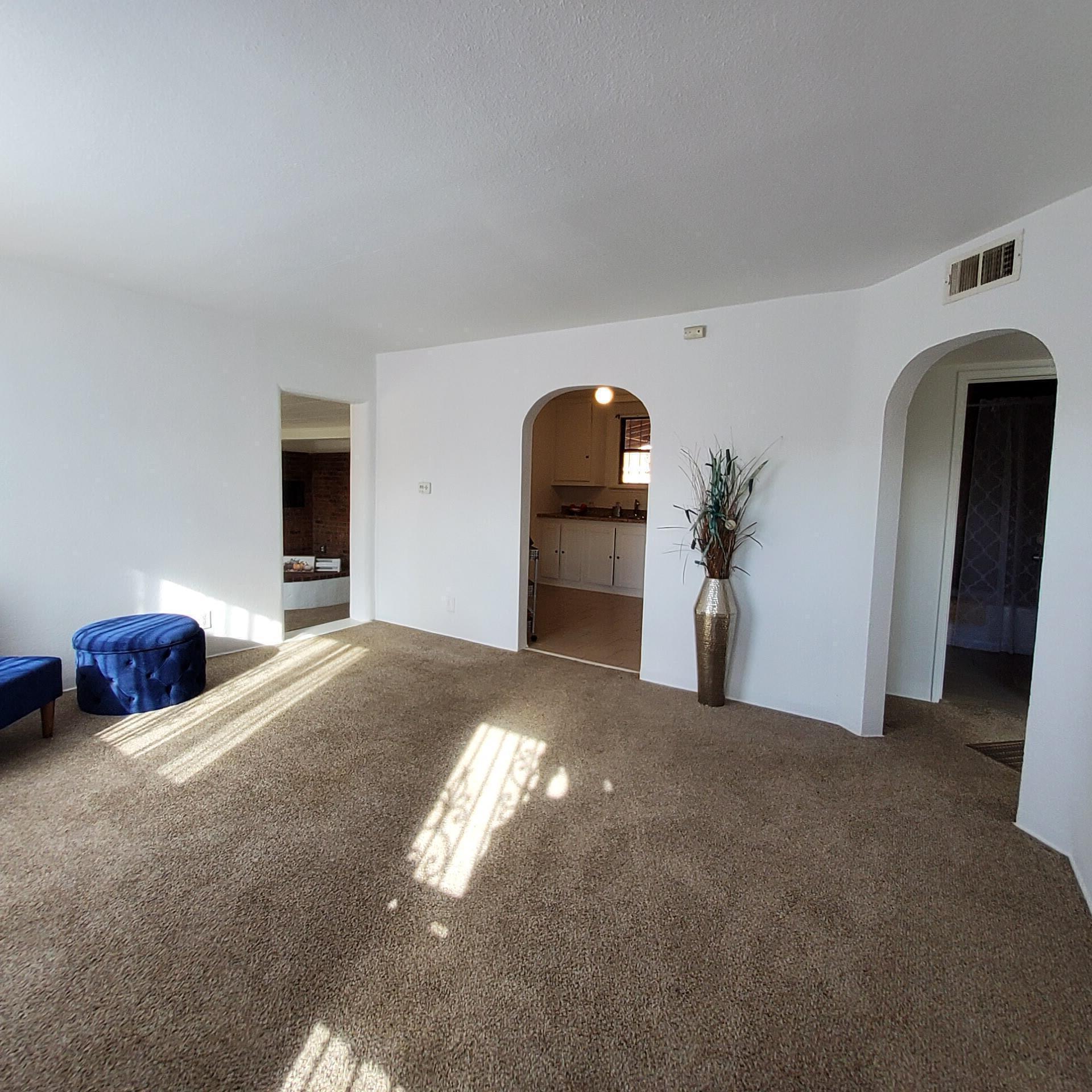 426 DOLORES Drive NW