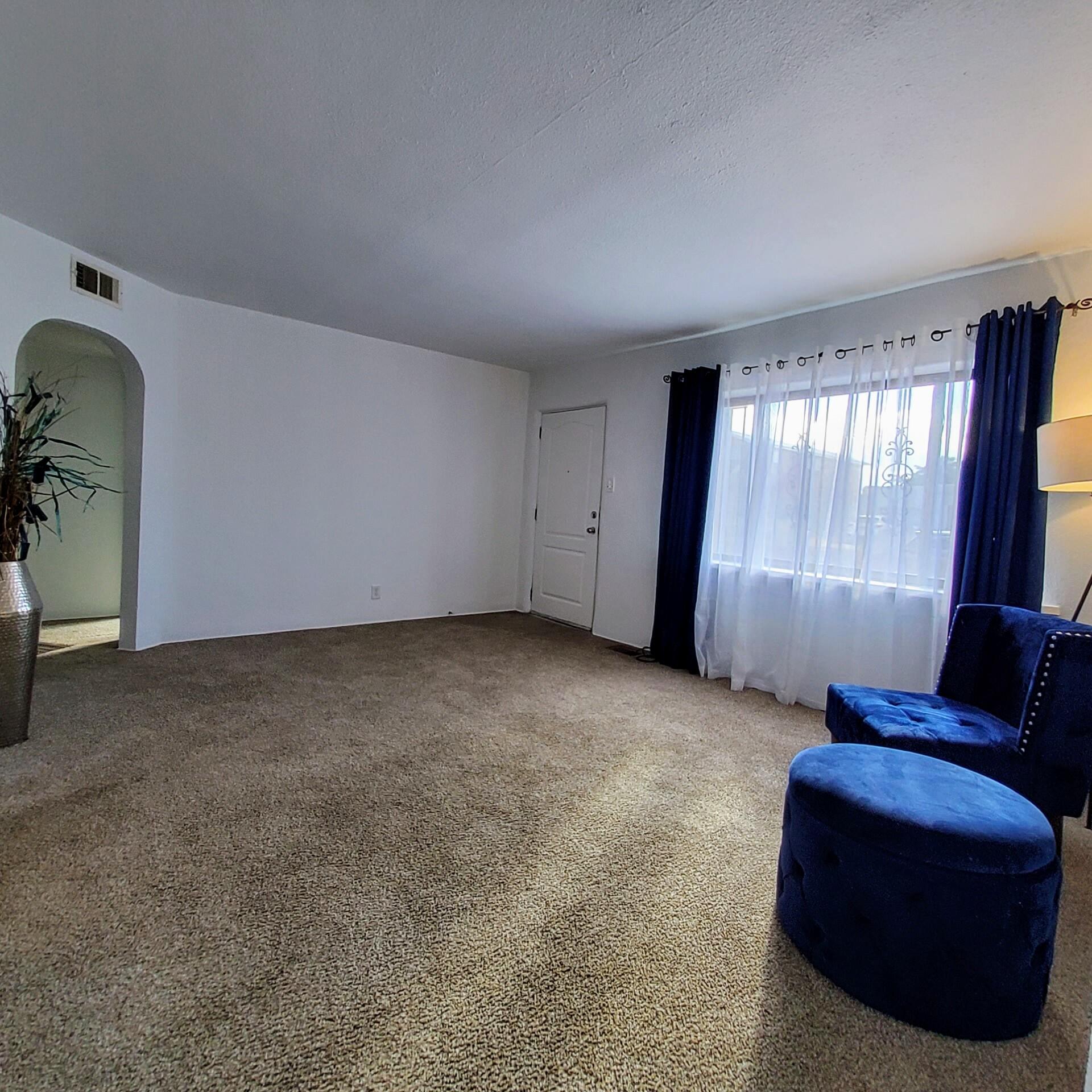 426 DOLORES Drive NW