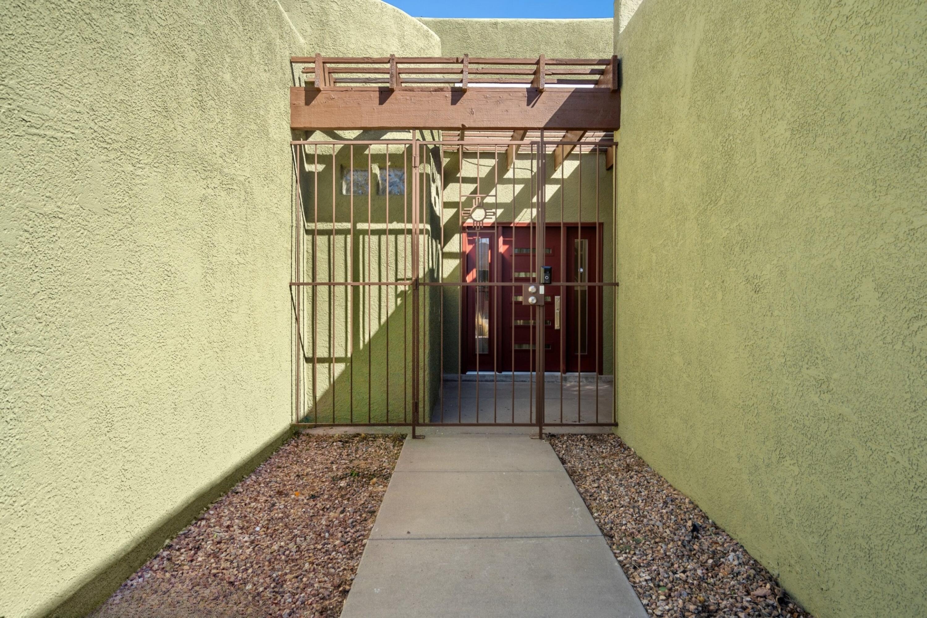 8621 NAPA VALLEY Road NE