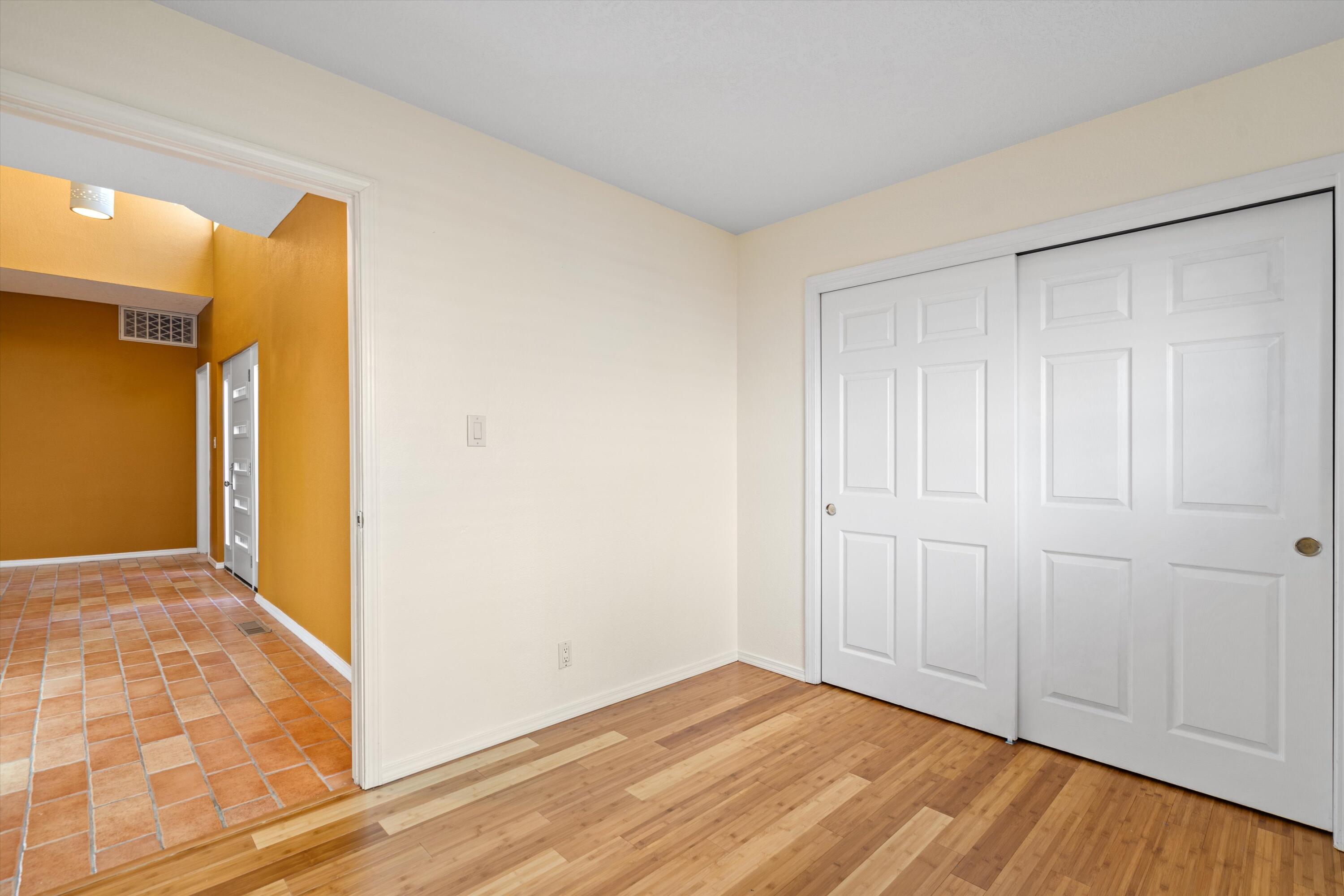 8621 NAPA VALLEY Road NE