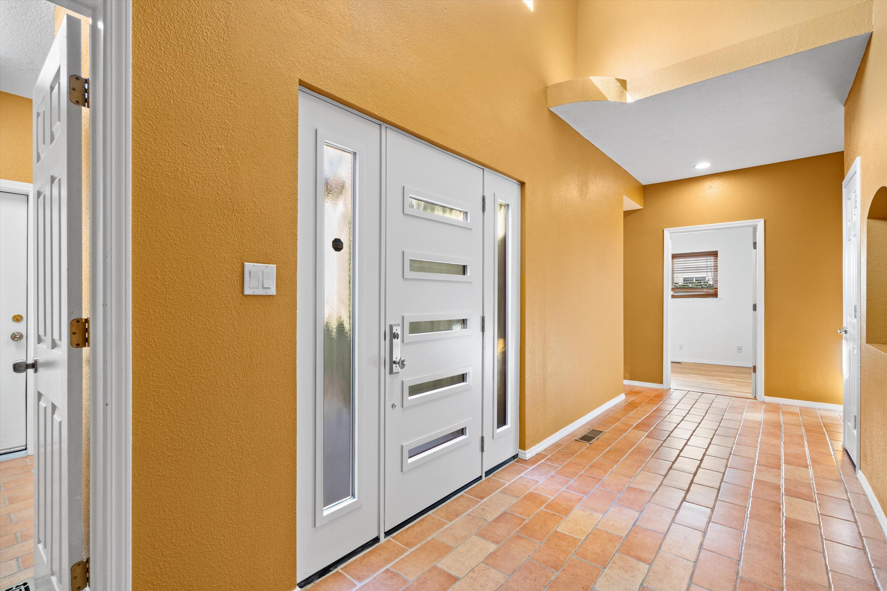 8621 NAPA VALLEY Road NE