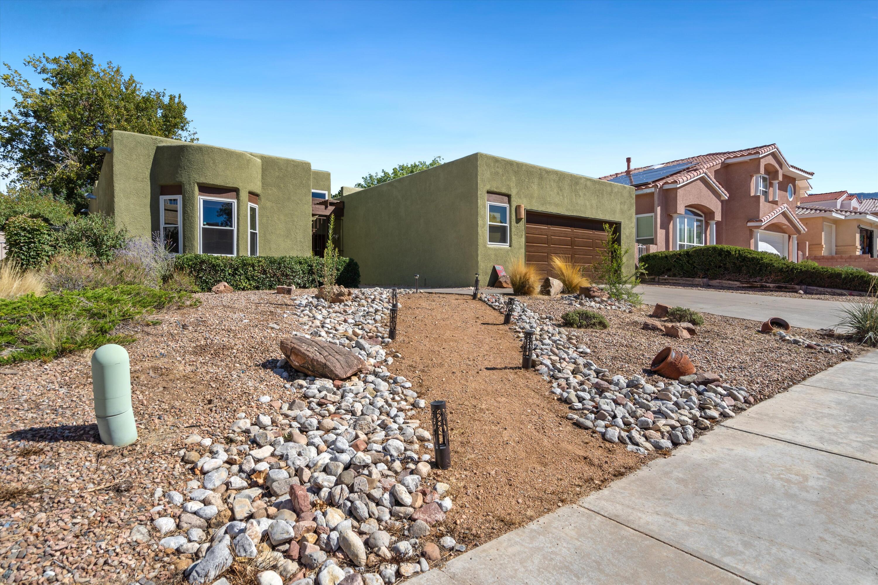 8621 NAPA VALLEY Road NE