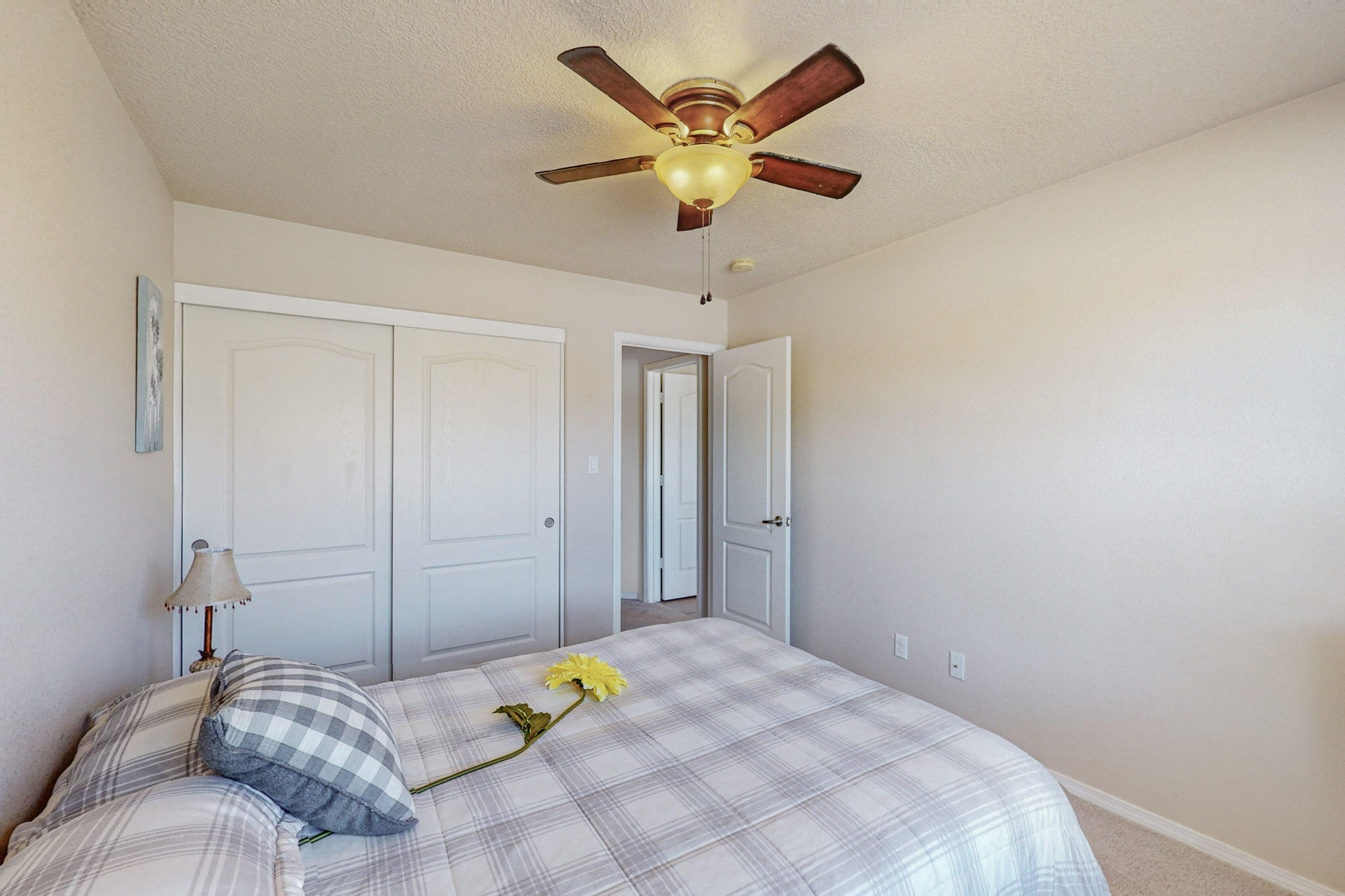 3818 CHOLLA Drive NE