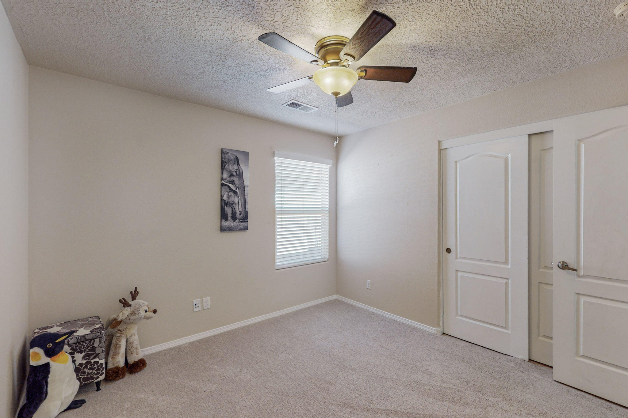 3818 CHOLLA Drive NE