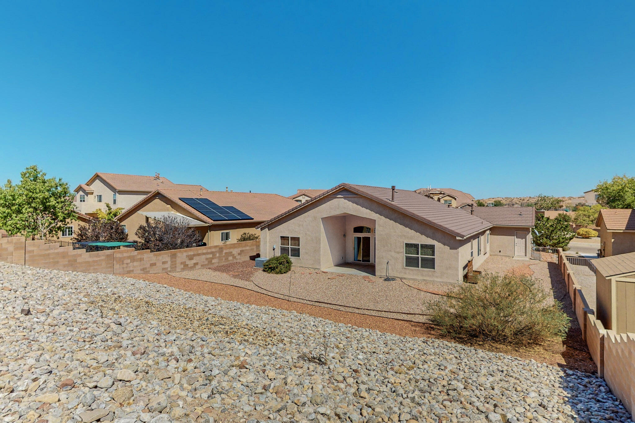 3818 CHOLLA Drive NE