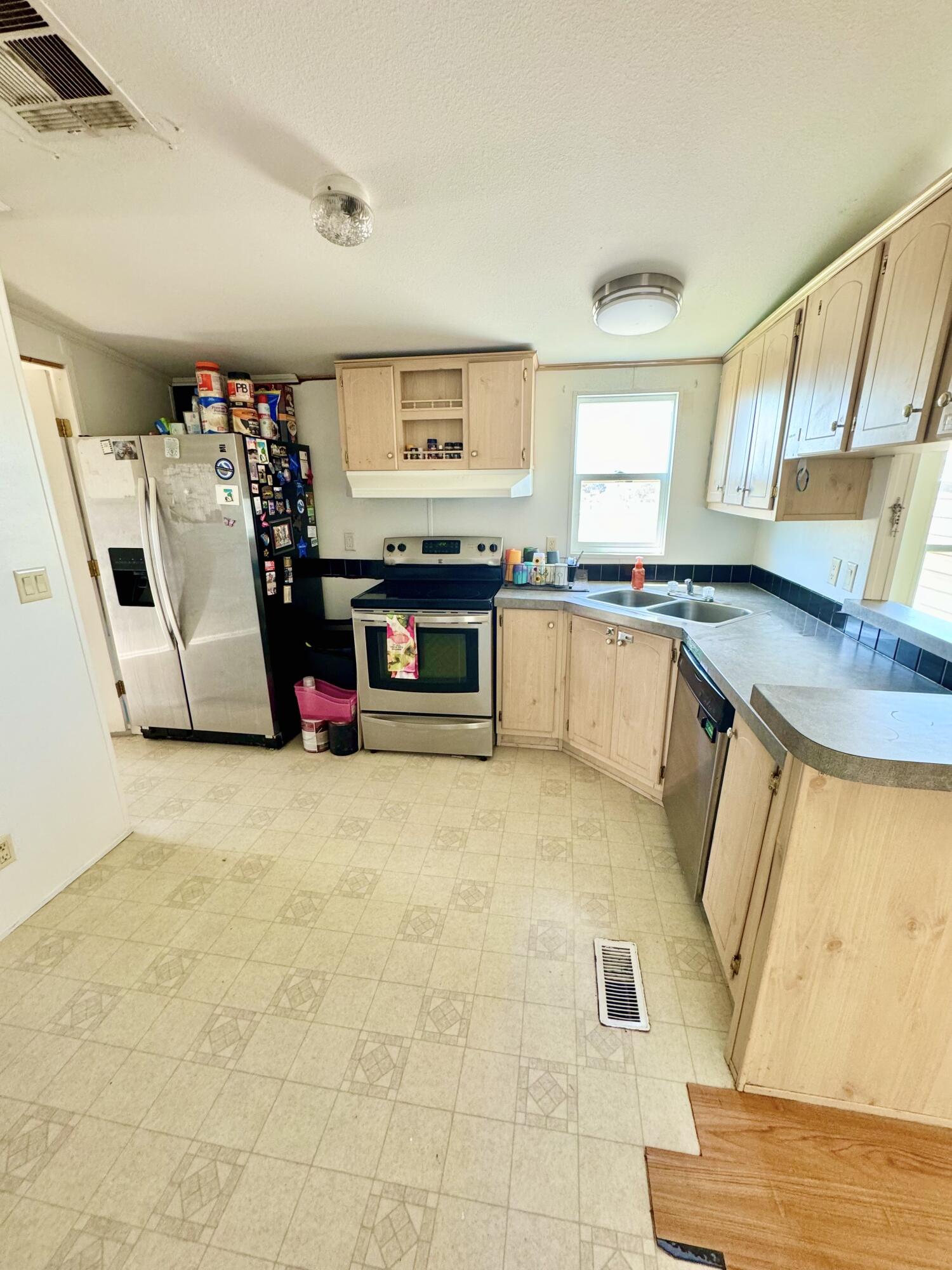 831 4 TH Street SW