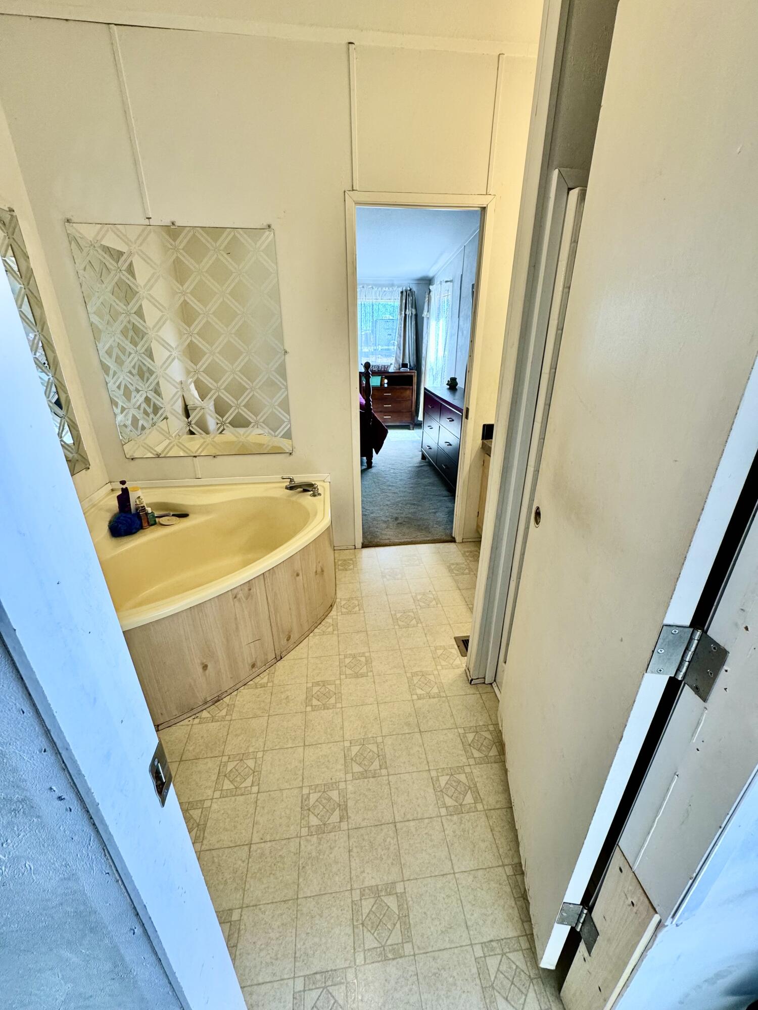 831 4 TH Street SW