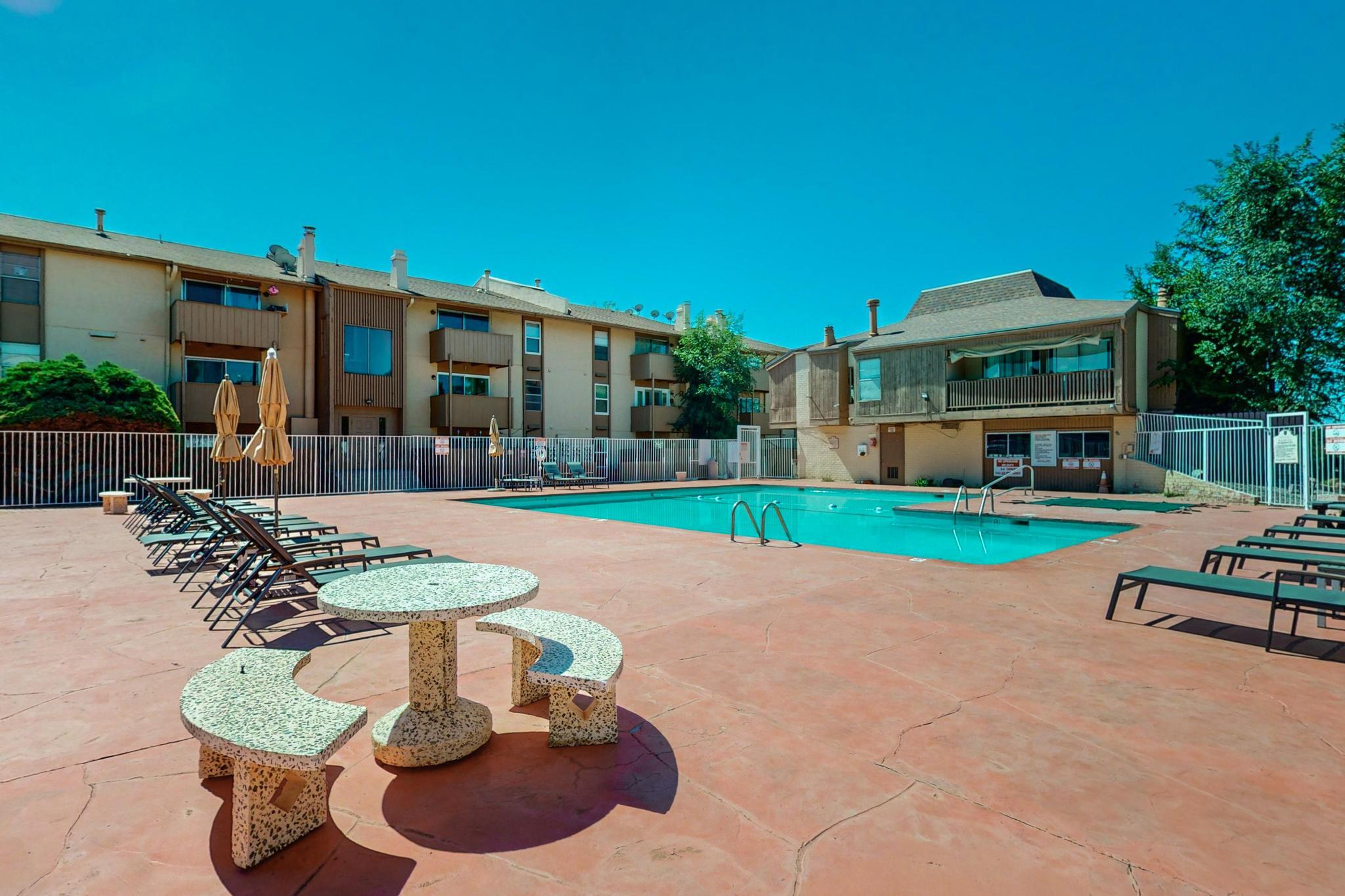 3853 MONTGOMERY Boulevard NE 1005