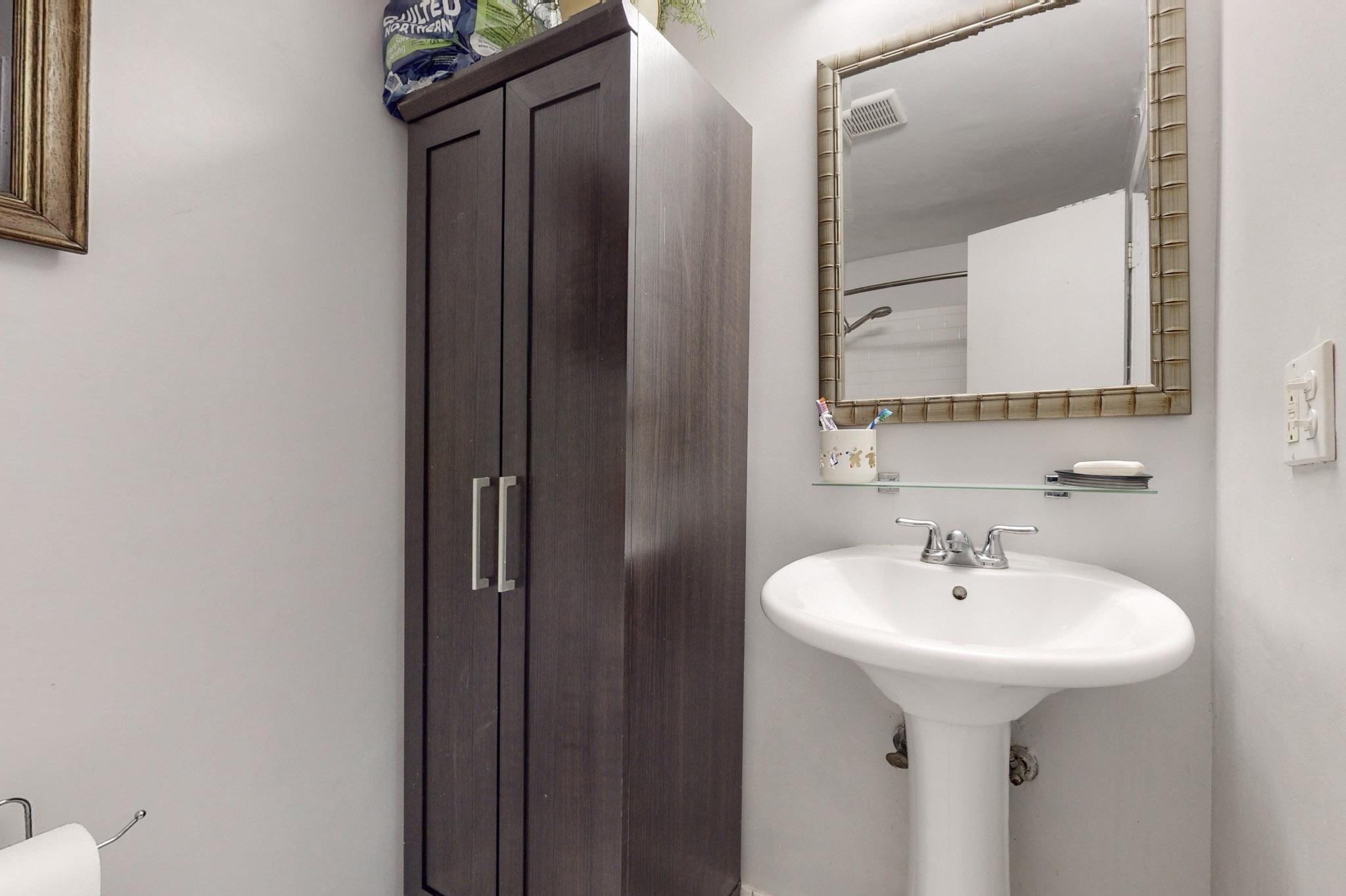 3853 MONTGOMERY Boulevard NE 1005
