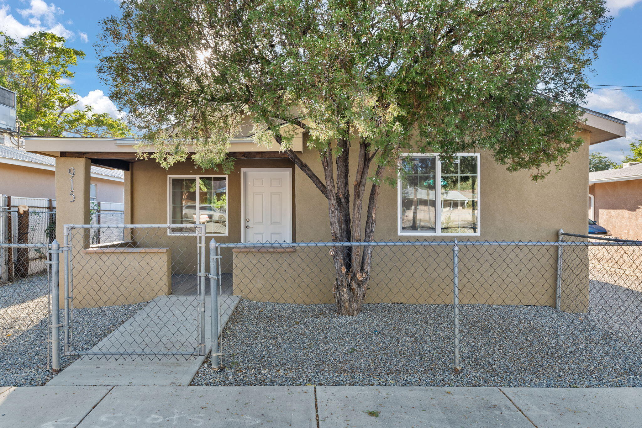 915 7TH Street SW